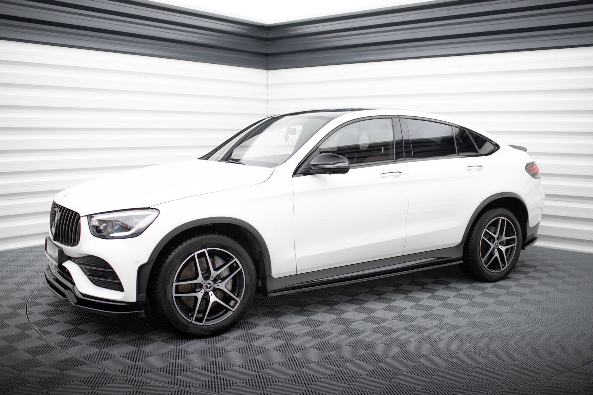Maxton Design Street+ Seitenschweller Leisten passend für V.3 passend für Mercedes-Benz GLC Coupe AMG-Line C253 schwarz Hochglanz