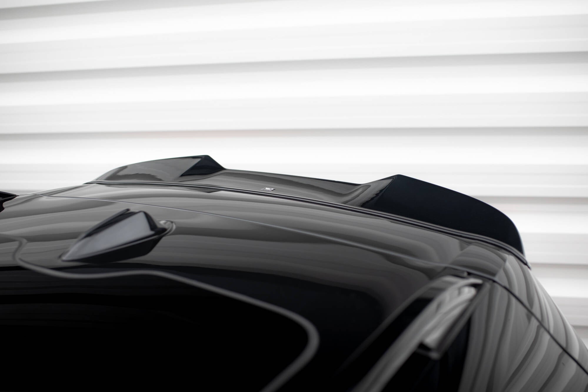 Maxton Design Spoiler CAP 3D passend für BMW X7 M-Paket G07 schwarz Hochglanz