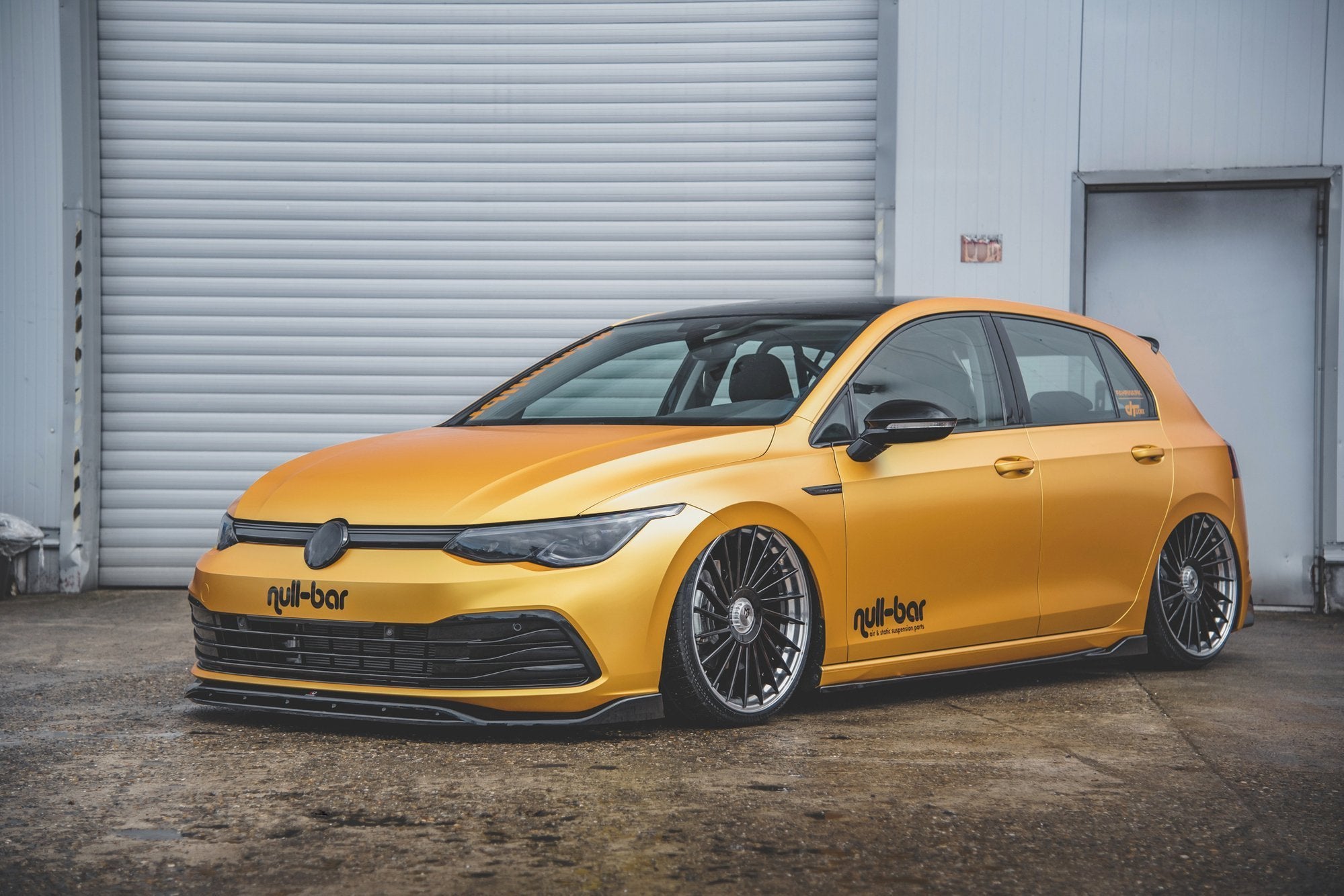 Maxton Design Street+ Seitenschweller Leisten V.2 passend für VW Golf Hatchback Mk8 schwarz Hochglanz
