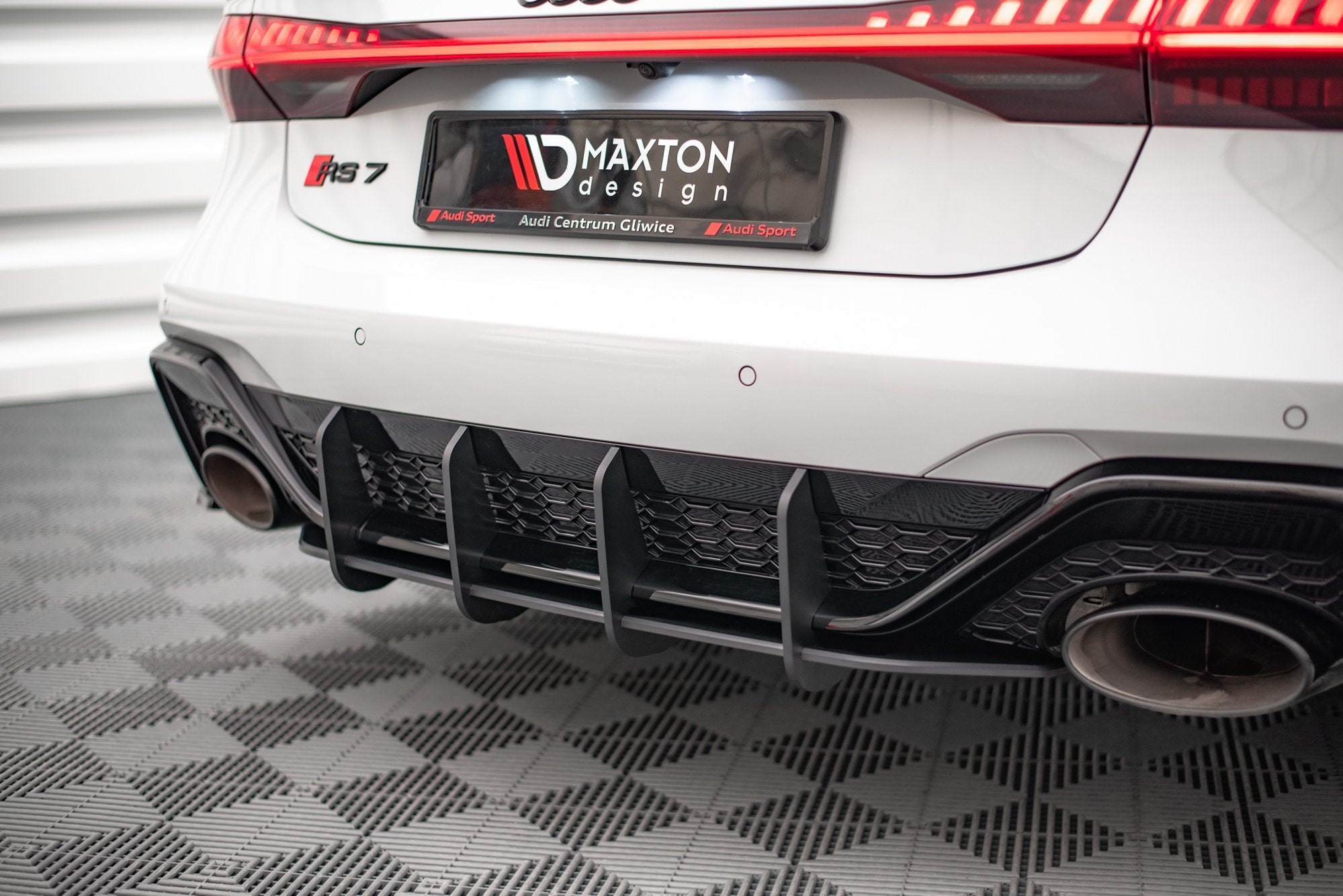 Maxton Design Street Pro Heckschürze passend für Audi RS7 C8 / RS6 C8 / C8 Facelift