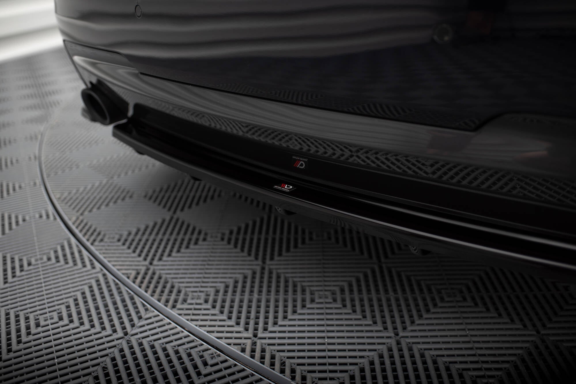 Maxton Design Heckansatz BMW 5er M-Paket Limousine/Touring F10/F11 (mit zwei Einzel Endstücken) schwarz Hochglanz für BMW 5er F10- F11
