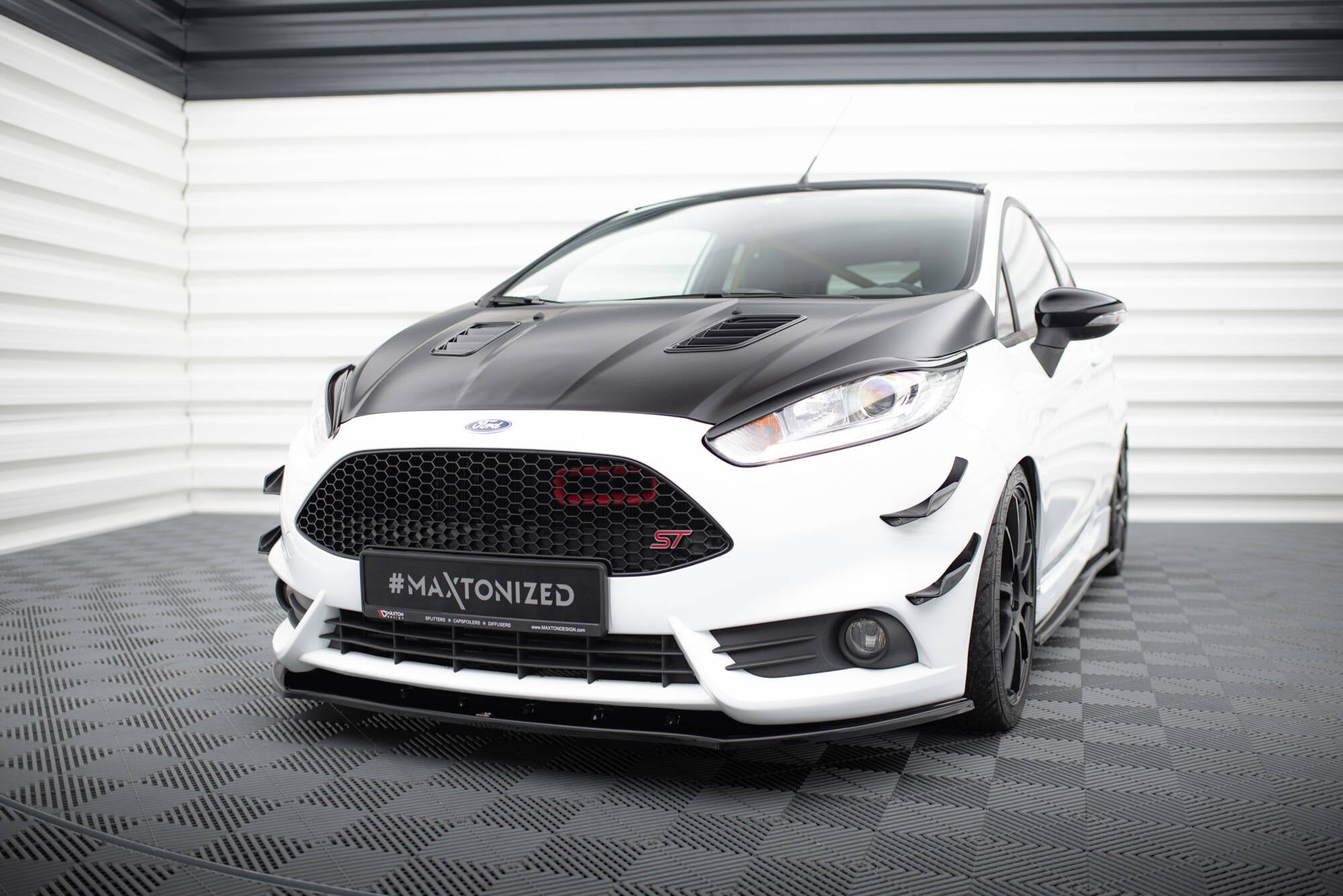 Maxton Design Street+ Spoilerlippe Front Ansatz V.1 passend für Ford Fiesta ST Mk7 FL schwarz Hochglanz