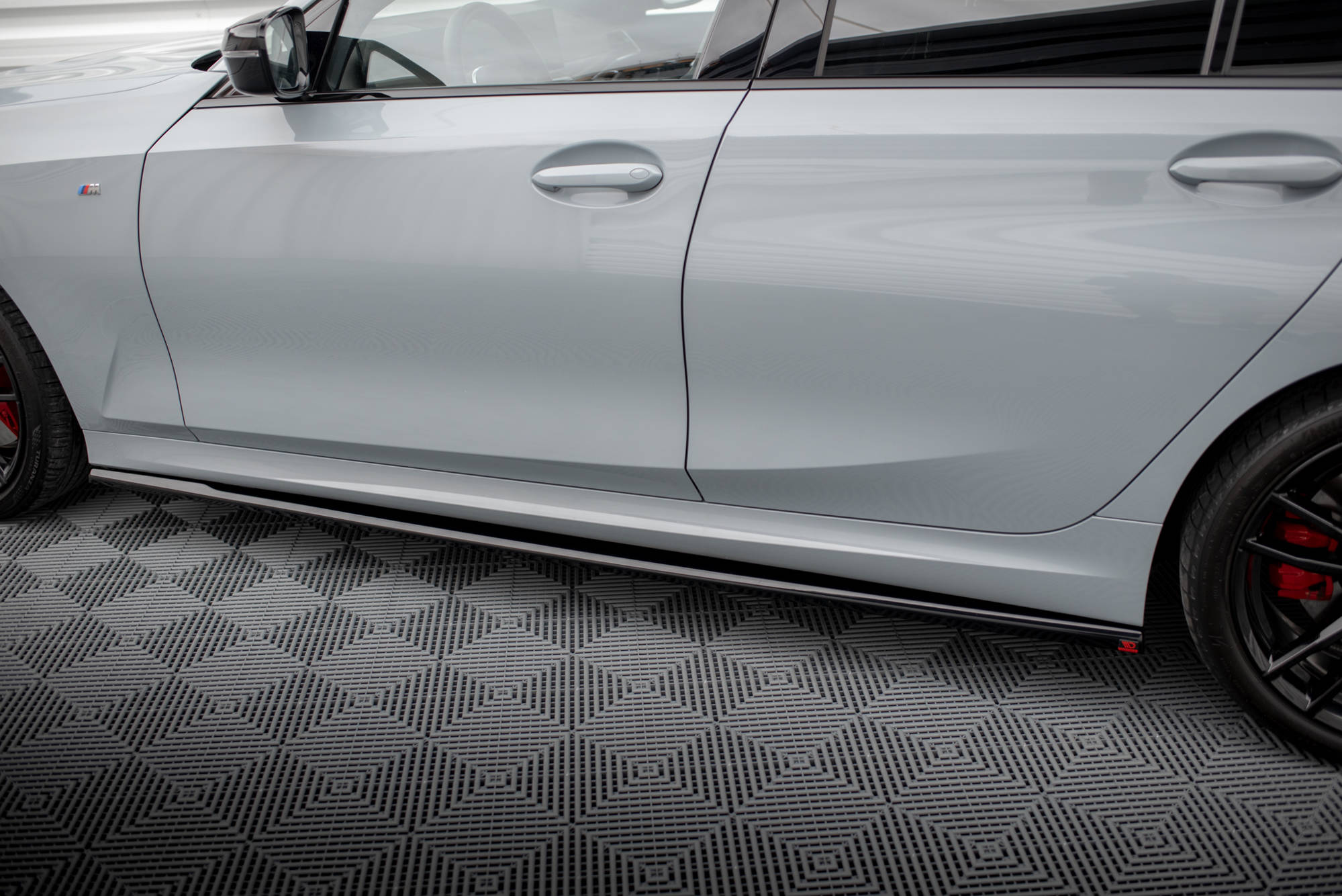 Maxton Design Street+ Seitenschweller Leisten passend für BMW 3er M340i / M-Paket G20 / G21 Facelift schwarz Hochglanz
