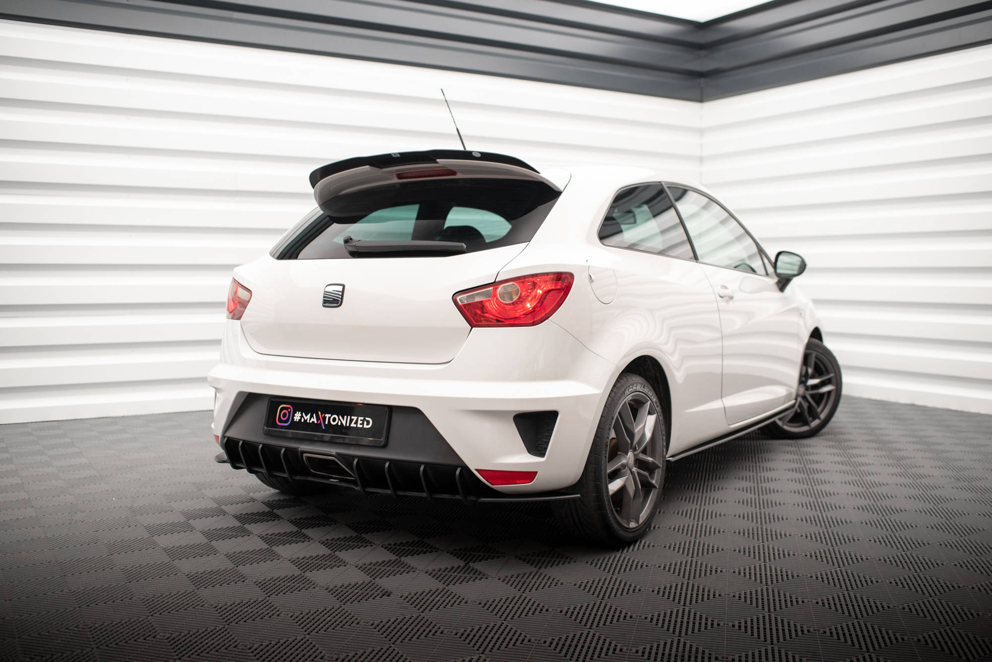 Maxton Design Street Pro Heckschürze passend für Seat Ibiza Cupra Sport Coupe Mk4