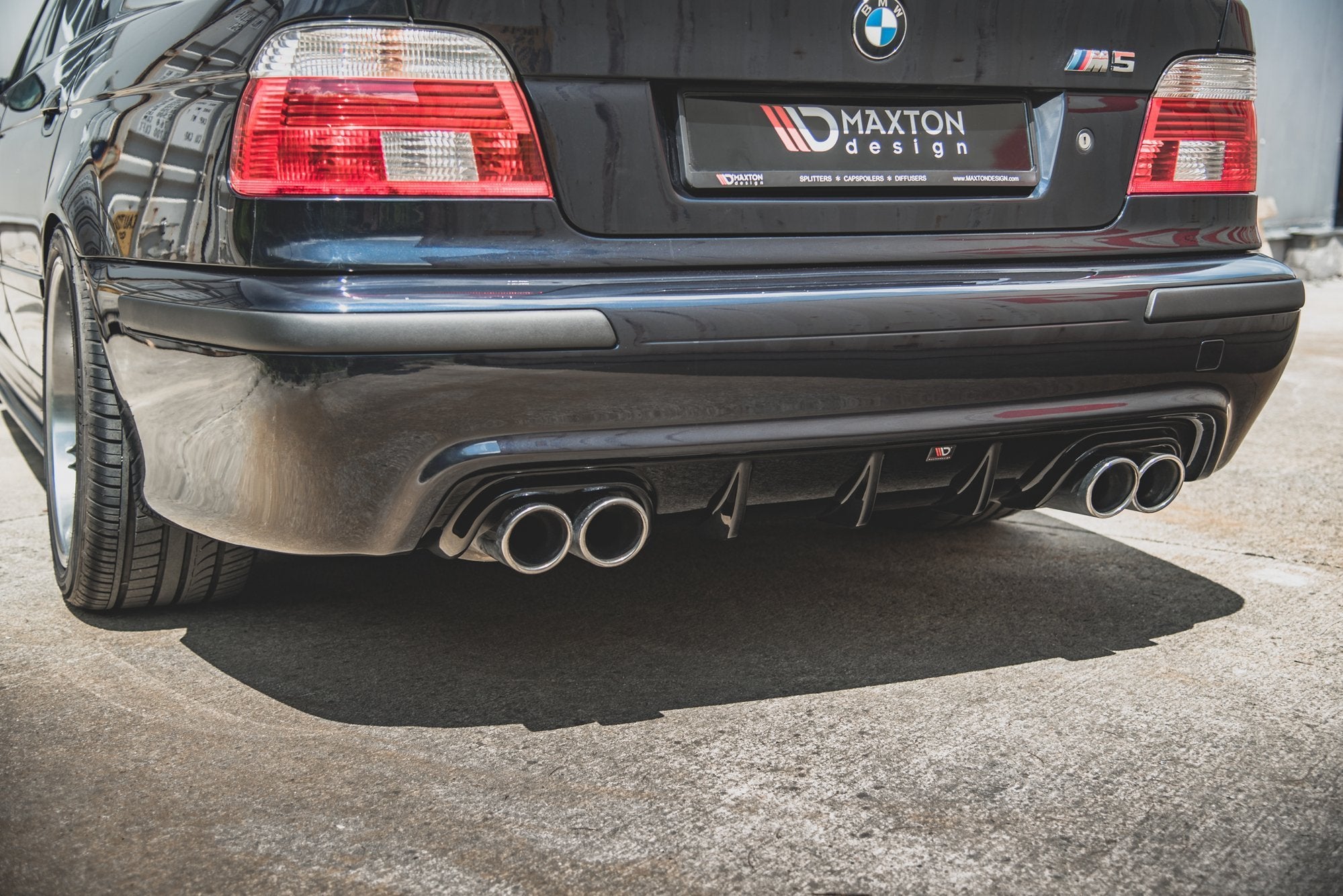 Maxton Design Diffusor Heck Ansatz passend für BMW M5 / 5 M-Paket E39 schwarz Hochglanz