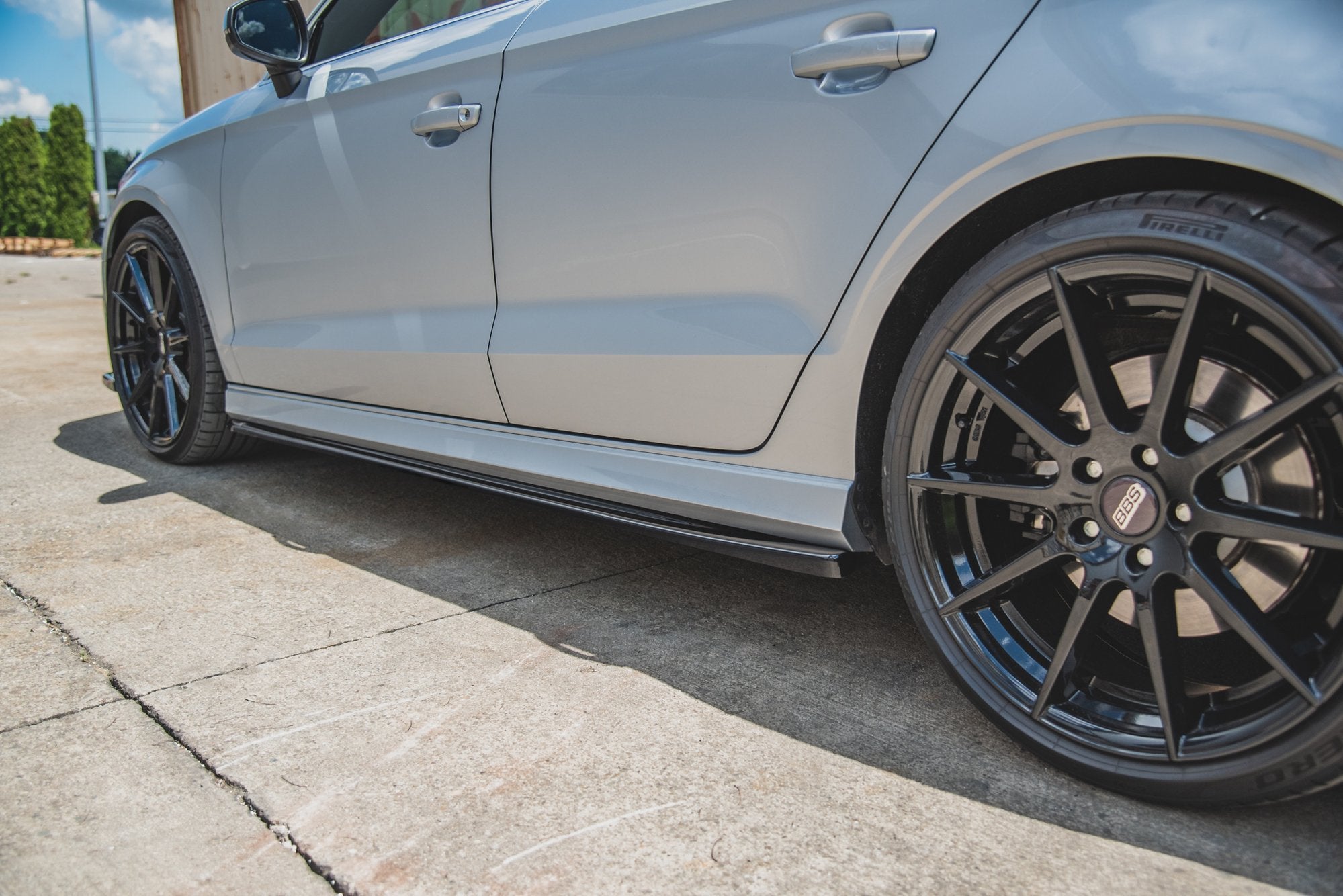 Maxton Design Street+ Seitenschweller Leisten V.2 passend für Audi S3 / A3 S-Line Limousine 8V Facelift schwarz Hochglanz