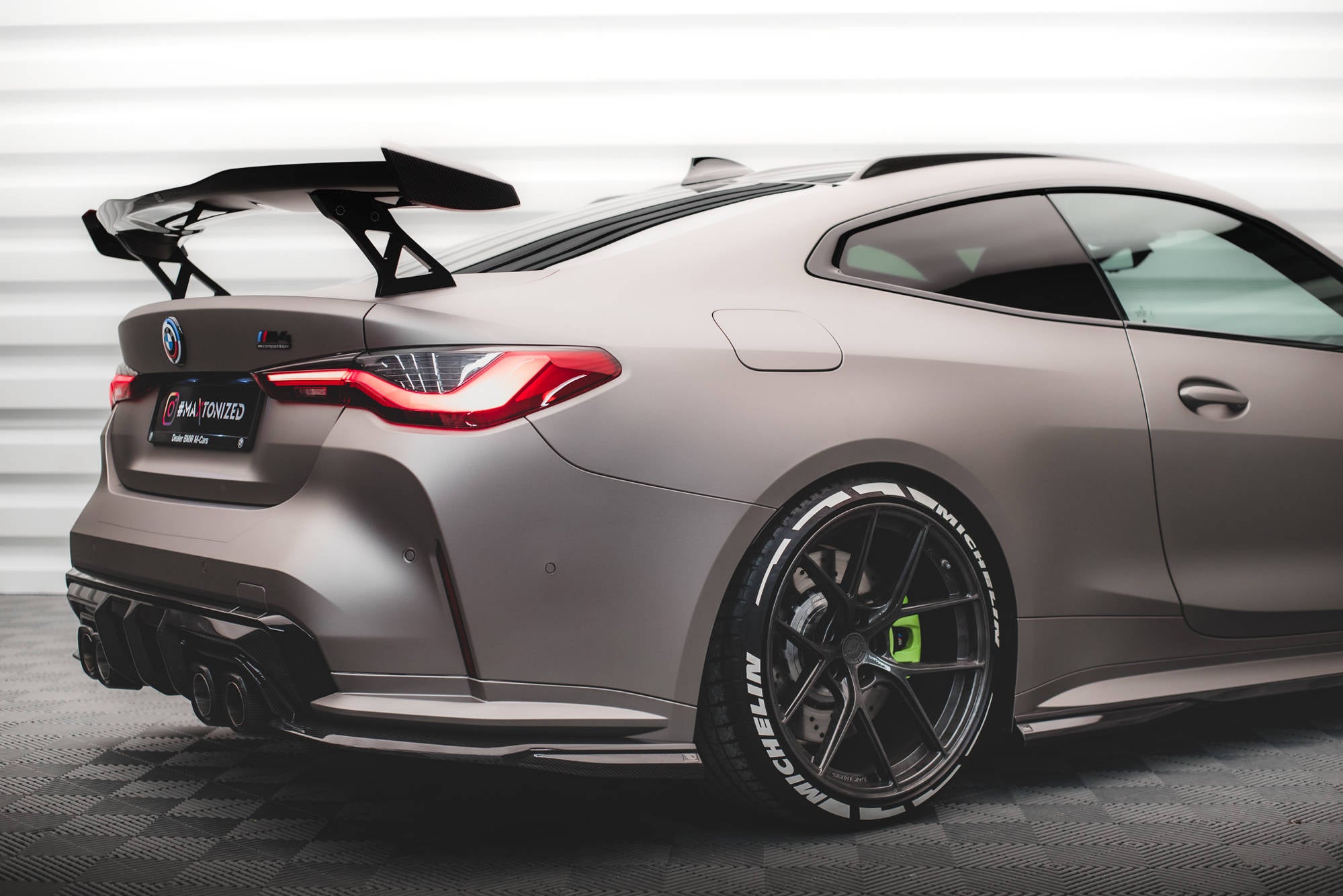 Maxton Design Prepreg Carbon Fiber Heck Ansatz Flaps Diffusor passend für BMW M4 G82 / G82 Facelift