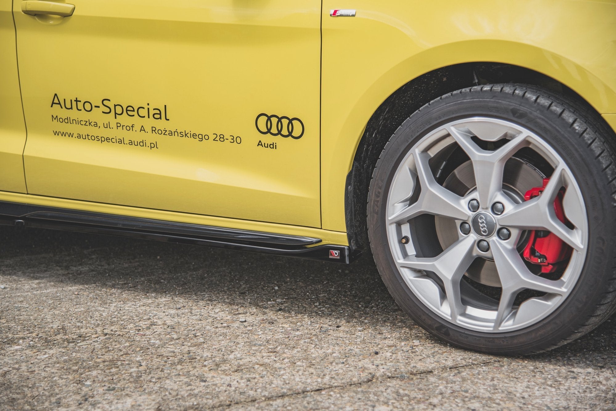 Maxton Design Street+ Seitenschweller Leisten passend für Audi A1 S-Line GB schwarz Hochglanz