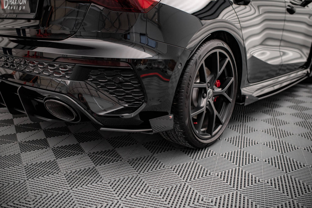Maxton Design Hintere Seiten Flaps passend für Audi RS3 Sportback 8Y schwarz Hochglanz