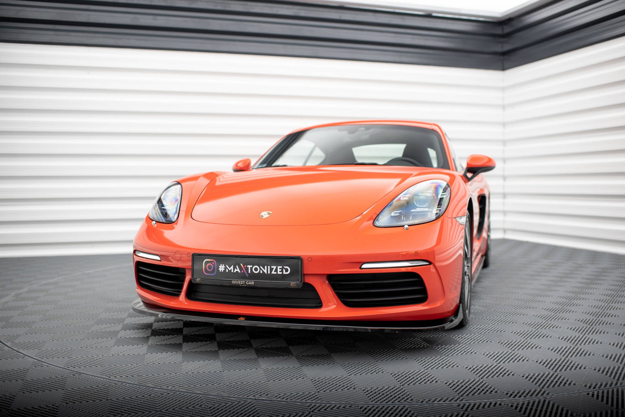Maxton Design Street+ Spoilerlippe Front Ansatz V.2 passend für Porsche 718 Cayman 982c schwarz Hochglanz