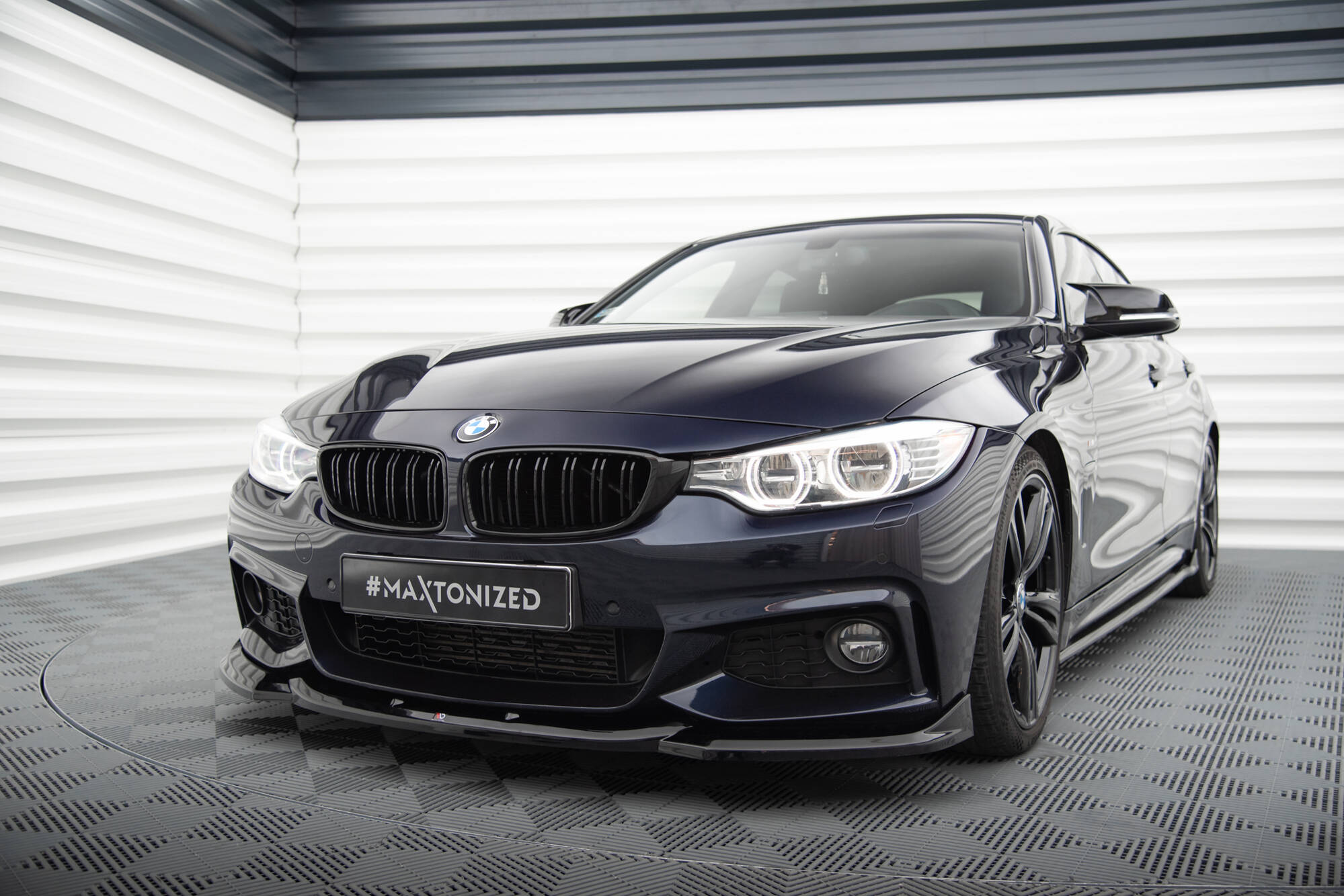Maxton Design Street+ Spoilerlippe Front Ansatz V.6 passend für BMW 4er Coupe / Gran Coupe / Cabrio M-Paket F32 / F36 / F33 schwarz Hochglanz