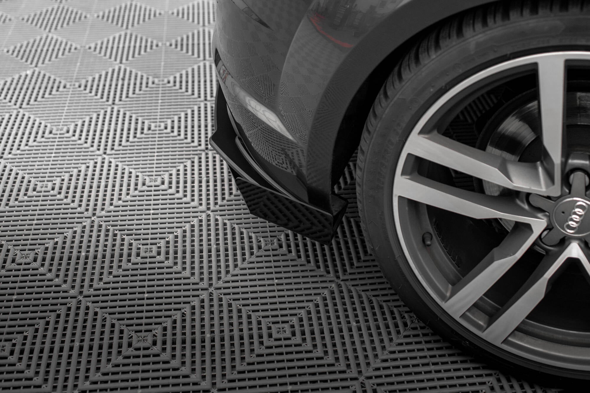 Maxton Design Street Pro Heck Ansatz Flaps Diffusor + Flaps passend für Audi TT S-Line 8S schwarz Hochglanz