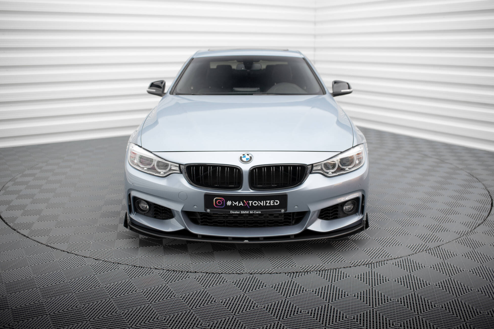 Maxton Design Street Pro Street+ Spoilerlippe Front Ansatz + Flaps passend für BMW 4er Coupe / Gran Coupe / Cabrio M-Paket F32 / F36 / F33 schwarz Hochglanz