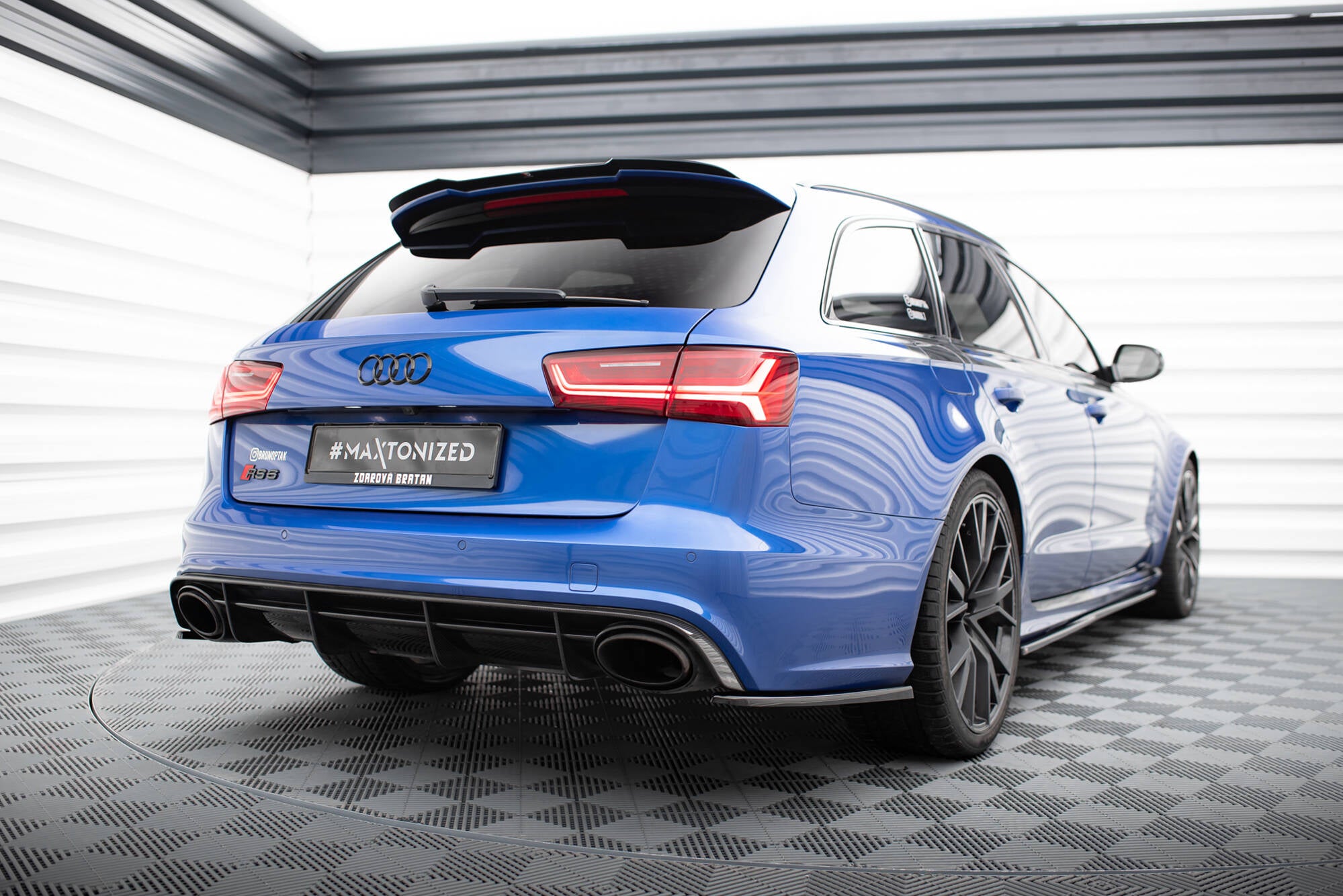 Maxton Design Heck Ansatz Flaps Diffusor V.2 passend für Audi RS6 C7 / C7 Facelift schwarz Hochglanz