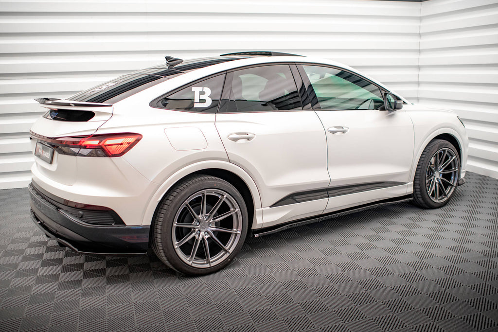 Maxton Design Street+ Seitenschweller Leisten passend für Audi Q4 e-tron Sportback S-line Mk1 schwarz Hochglanz