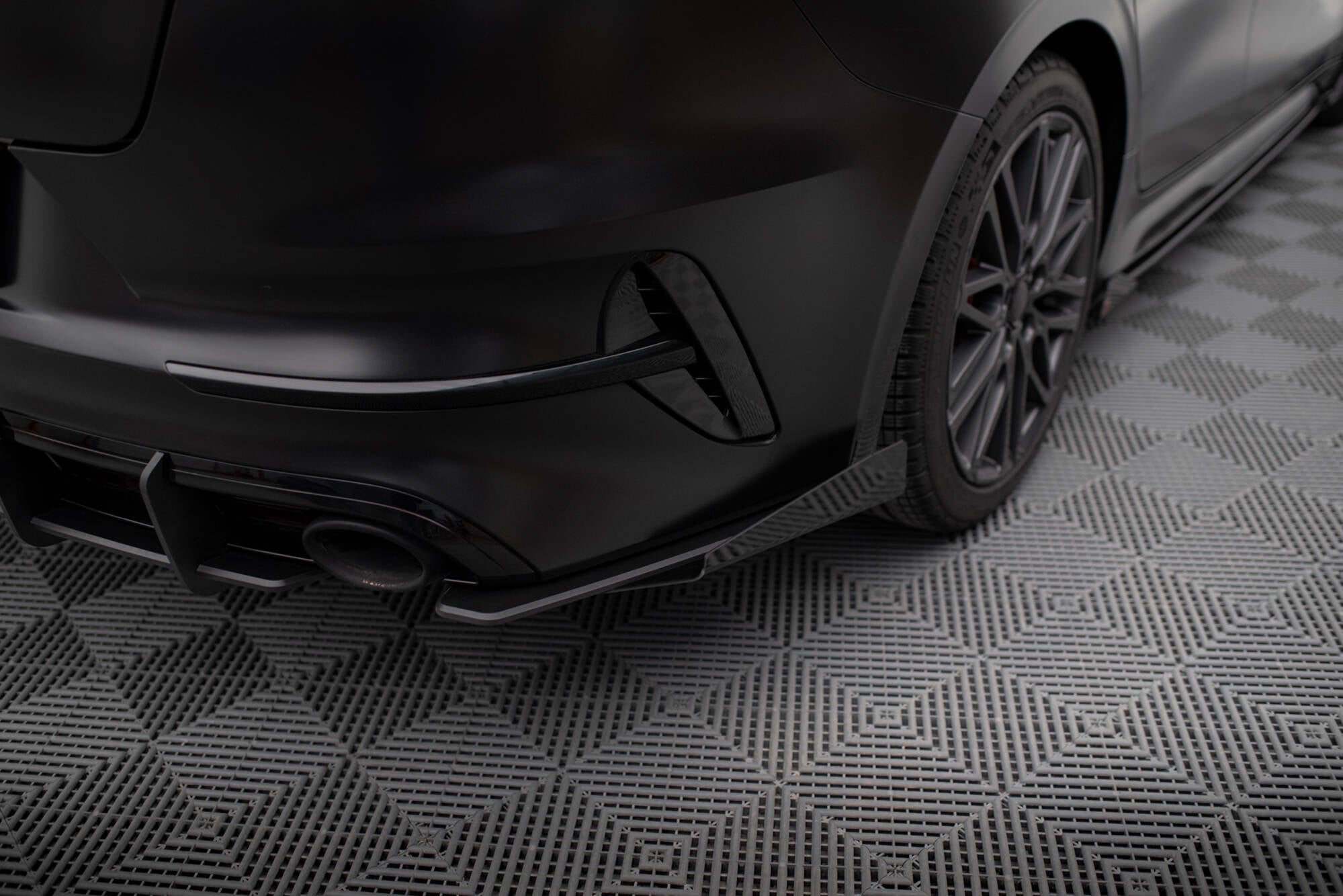 Maxton Design Street Pro Heck Ansatz Flaps Diffusor + Flaps passend für Kia Proceed GT Mk1 Facelift schwarz Hochglanz