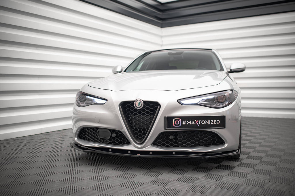 Maxton Design Street+ Spoilerlippe Front Ansatz V.2 passend für Alfa Romeo Giulia Sport schwarz Hochglanz