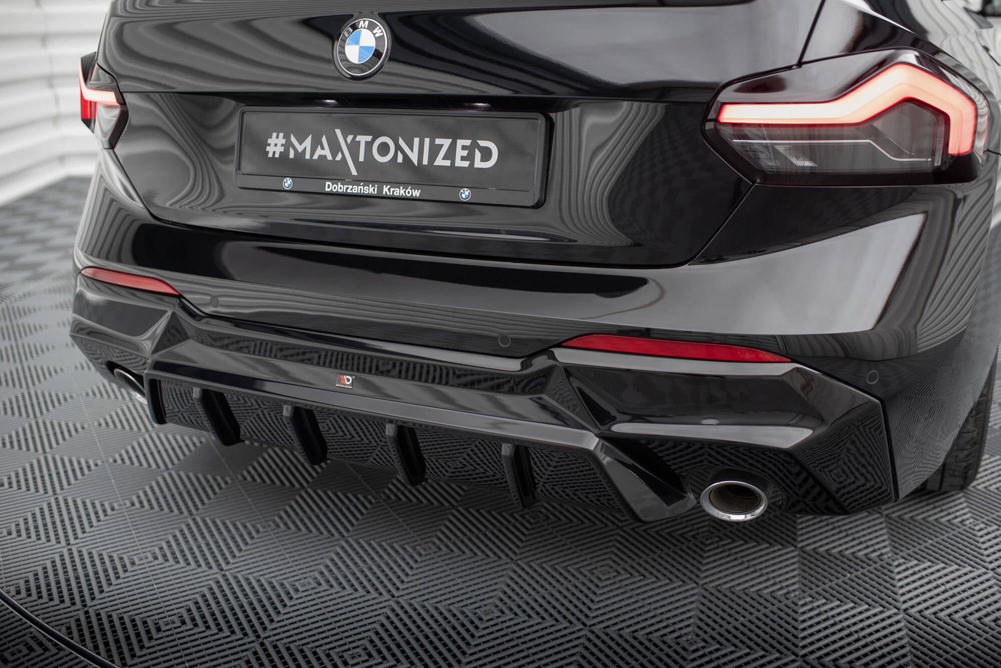 Maxton Design Diffusor Heck Ansatz passend für BMW 2 G42 schwarz Hochglanz