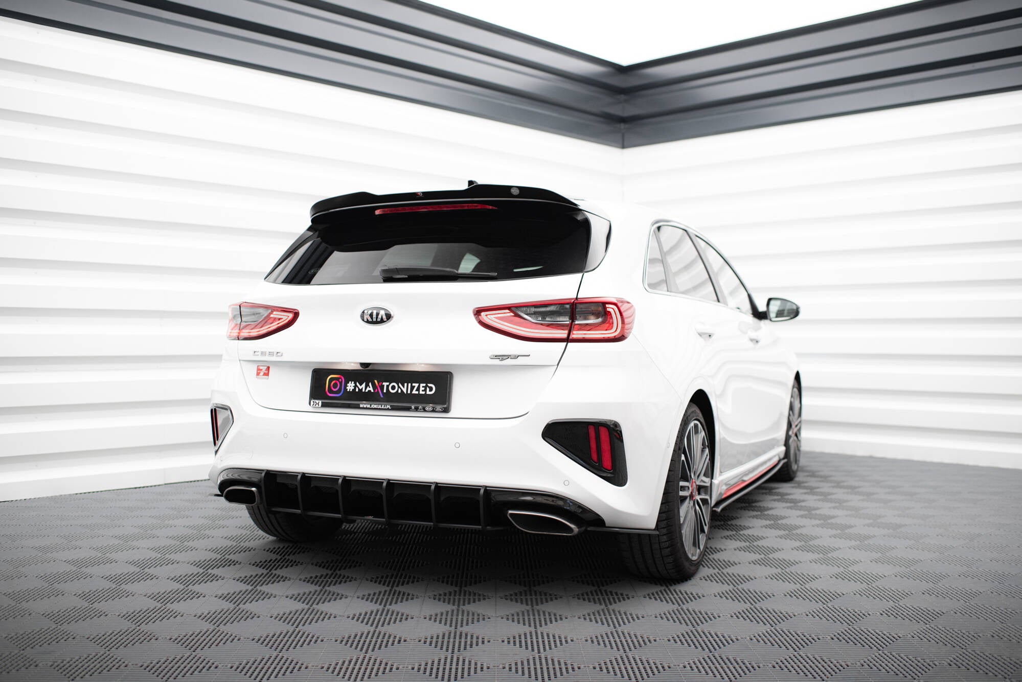 Maxton Design Street Pro Heckschürze passend für Kia Ceed GT Mk3