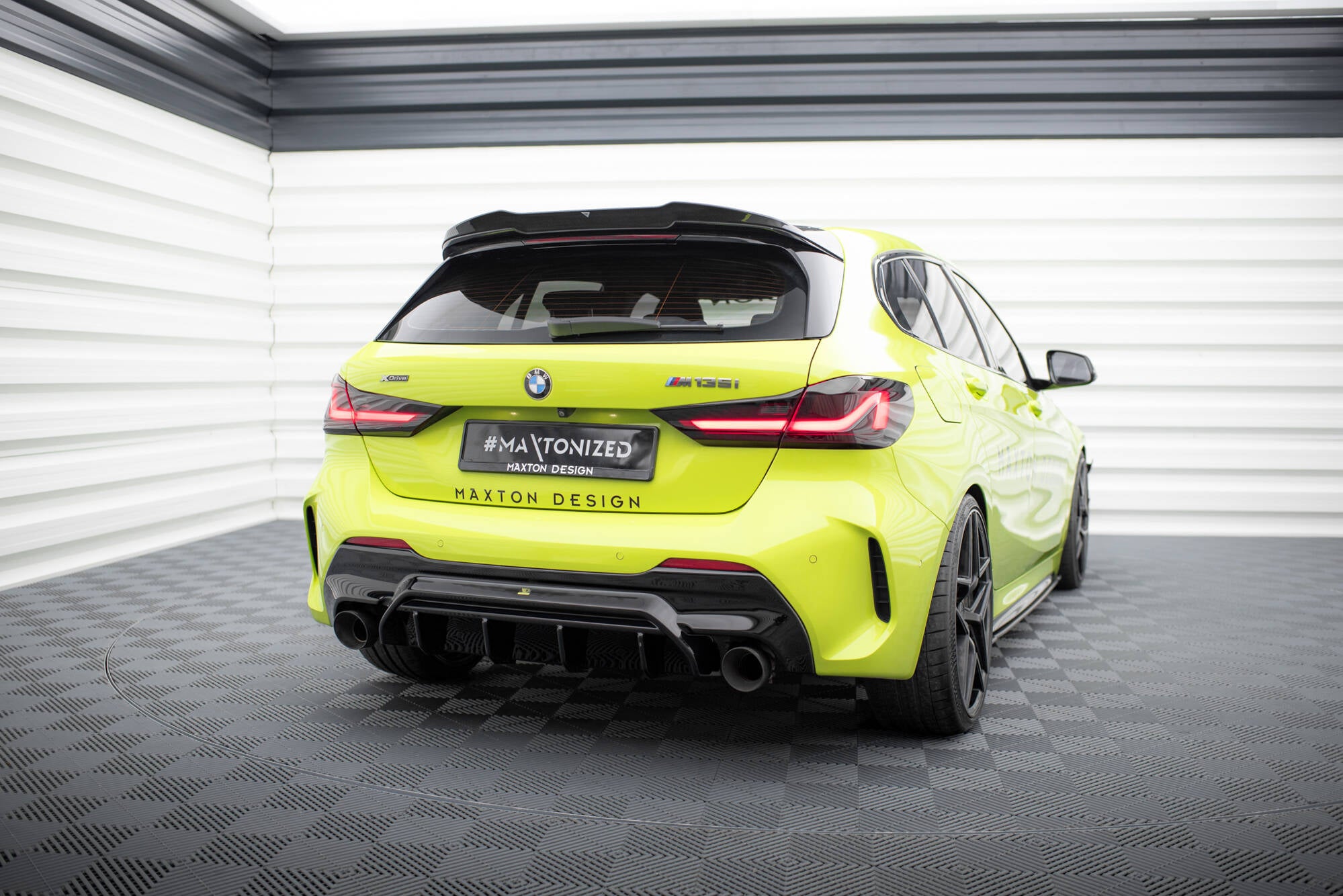Maxton Design Diffusor Heck Ansatz V.1 passend für BMW 1er M-Paket/ M135i / 128ti F40 schwarz Hochglanz