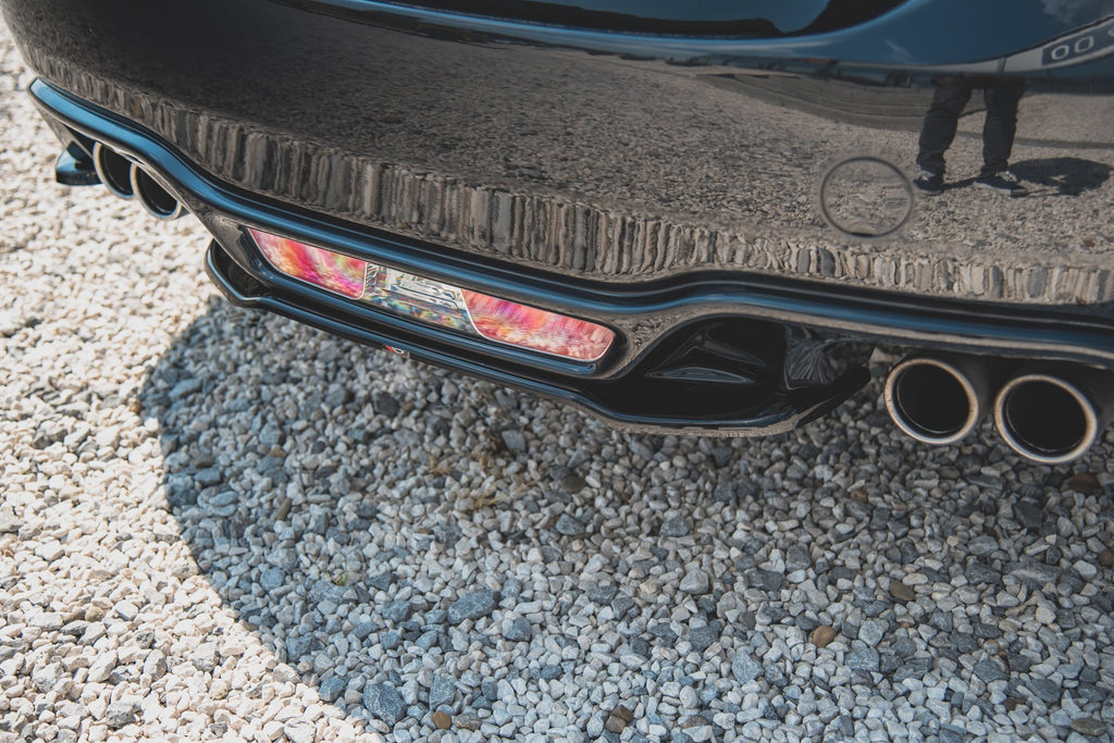 Maxton Design Heckansatz Abarth 124 Spider schwarz Hochglanz für Abarth 124 Spider
