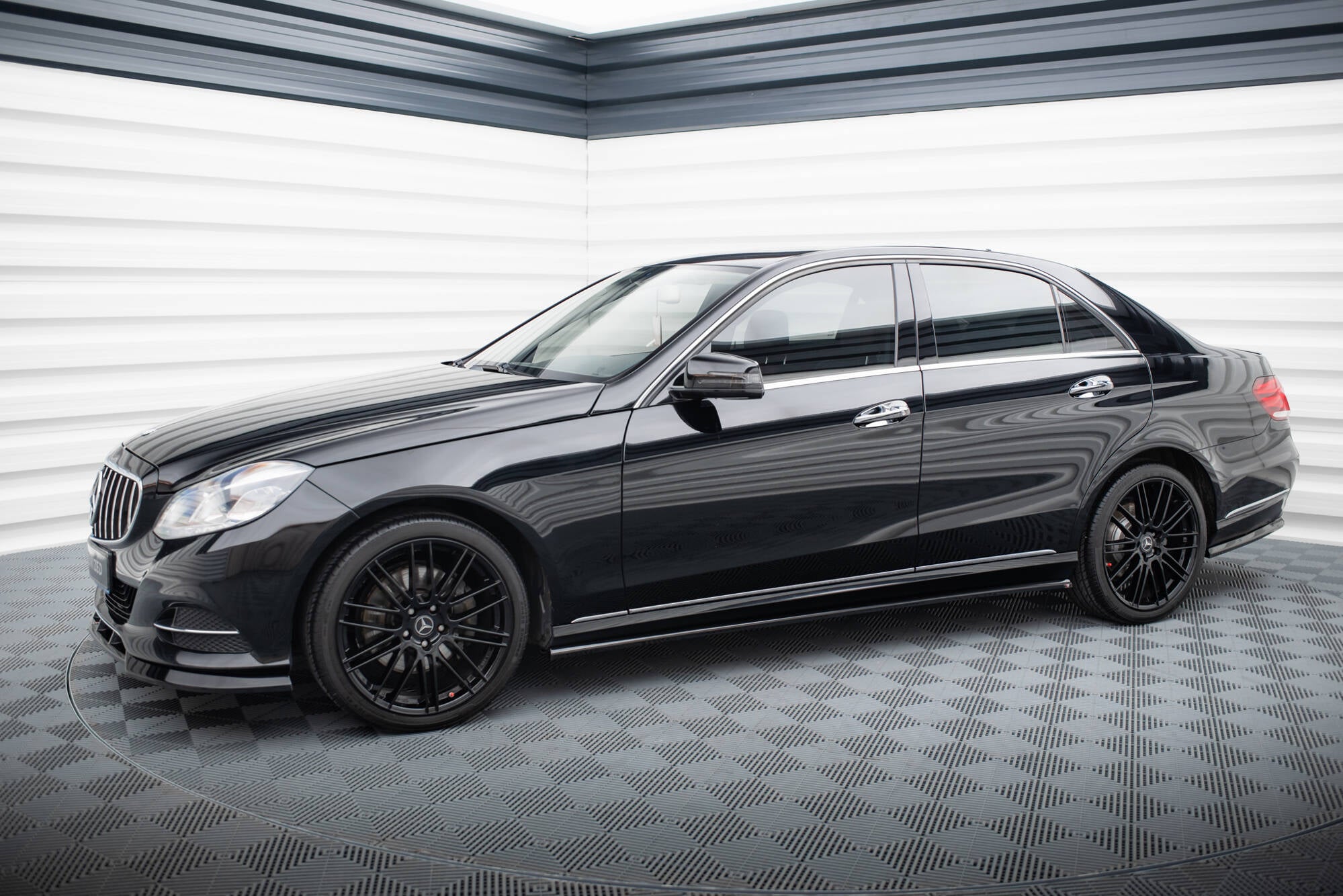 Maxton Design Street+ Seitenschweller Leisten passend für Mercedes-Benz E W212 Facelift schwarz Hochglanz