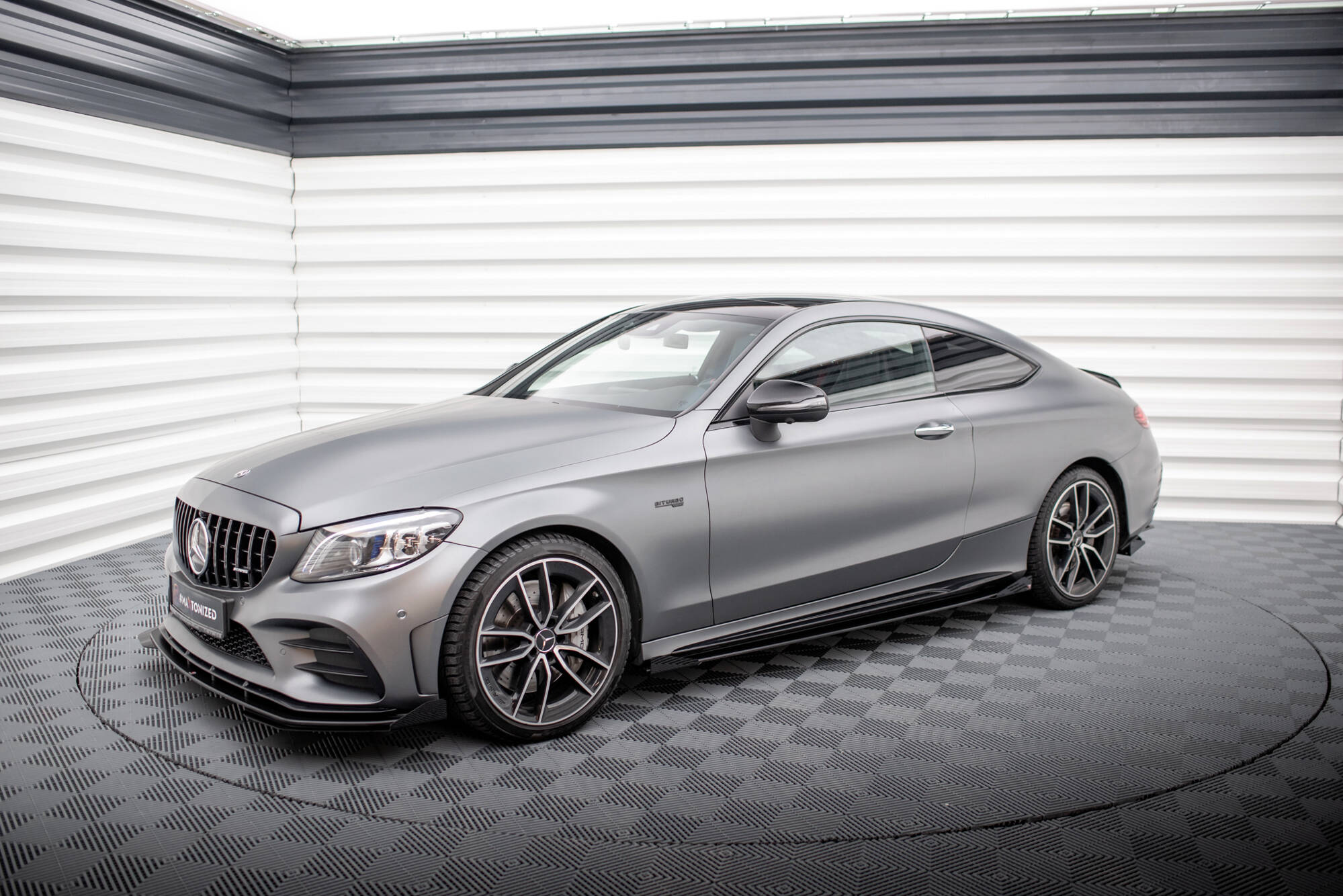 Maxton Design Street Pro Street+ Seitenschweller Leisten + Flaps passend für Mercedes-AMG C43 Coupe / Cabrio C205 Facelift / A205 Facelift schwarz Hochglanz