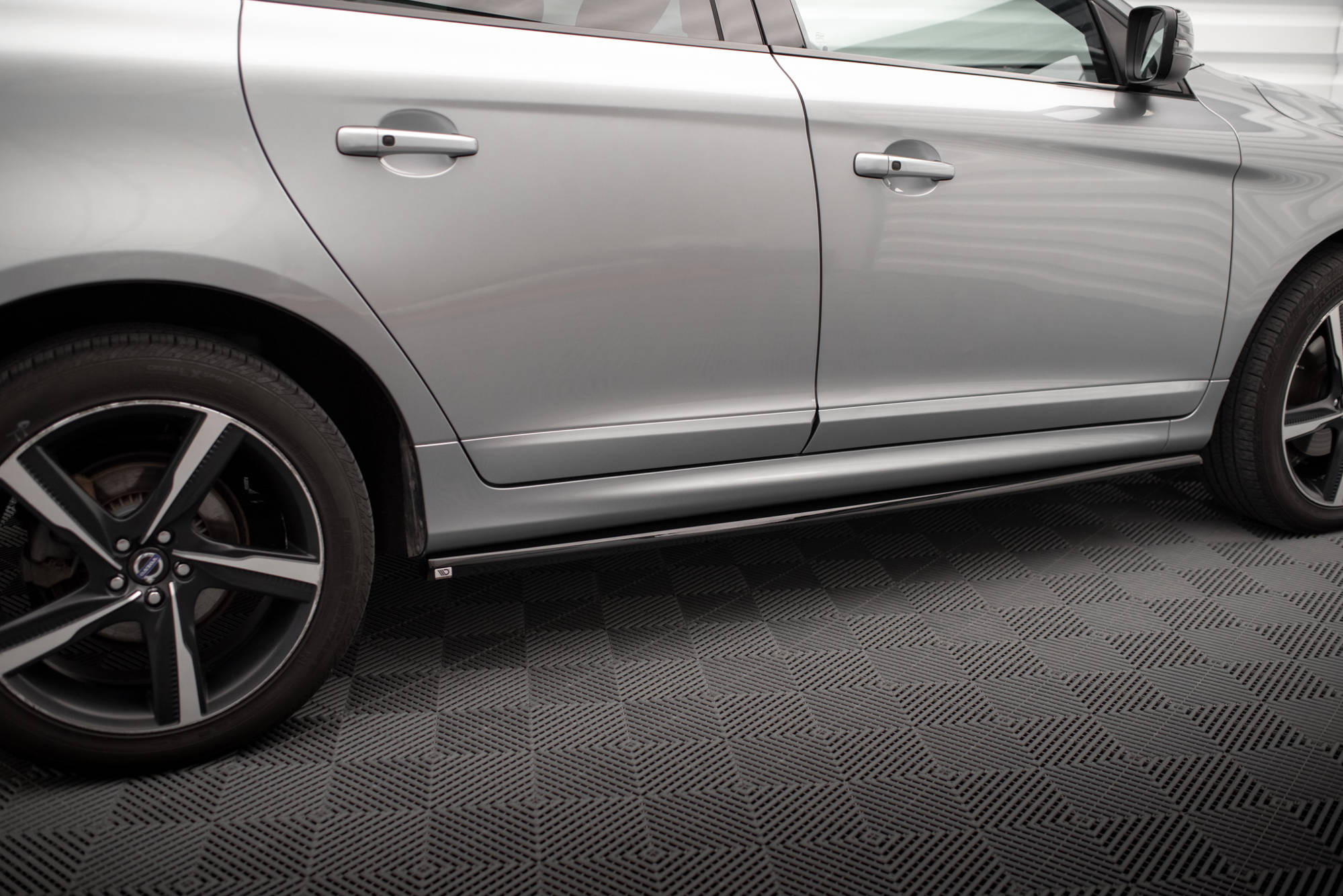 Maxton Design Street+ Seitenschweller Leisten passend für Volvo XC60 Mk1 Facelift schwarz Hochglanz
