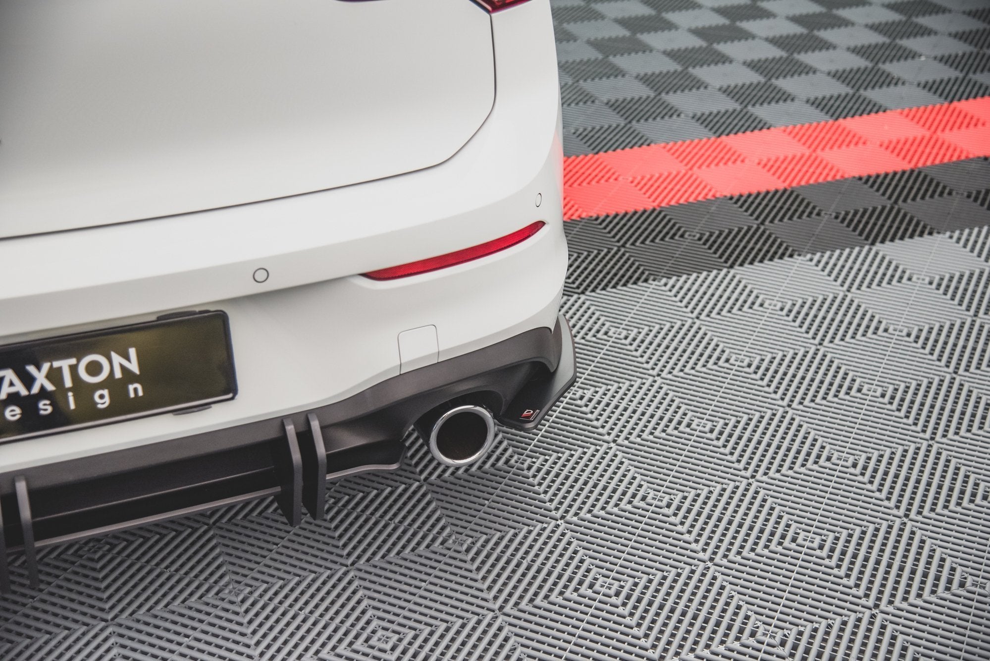 Maxton Design Street Pro Heck Ansatz Flaps Diffusor V.1 passend für VW Golf GTI / GTE / R-Line Mk8