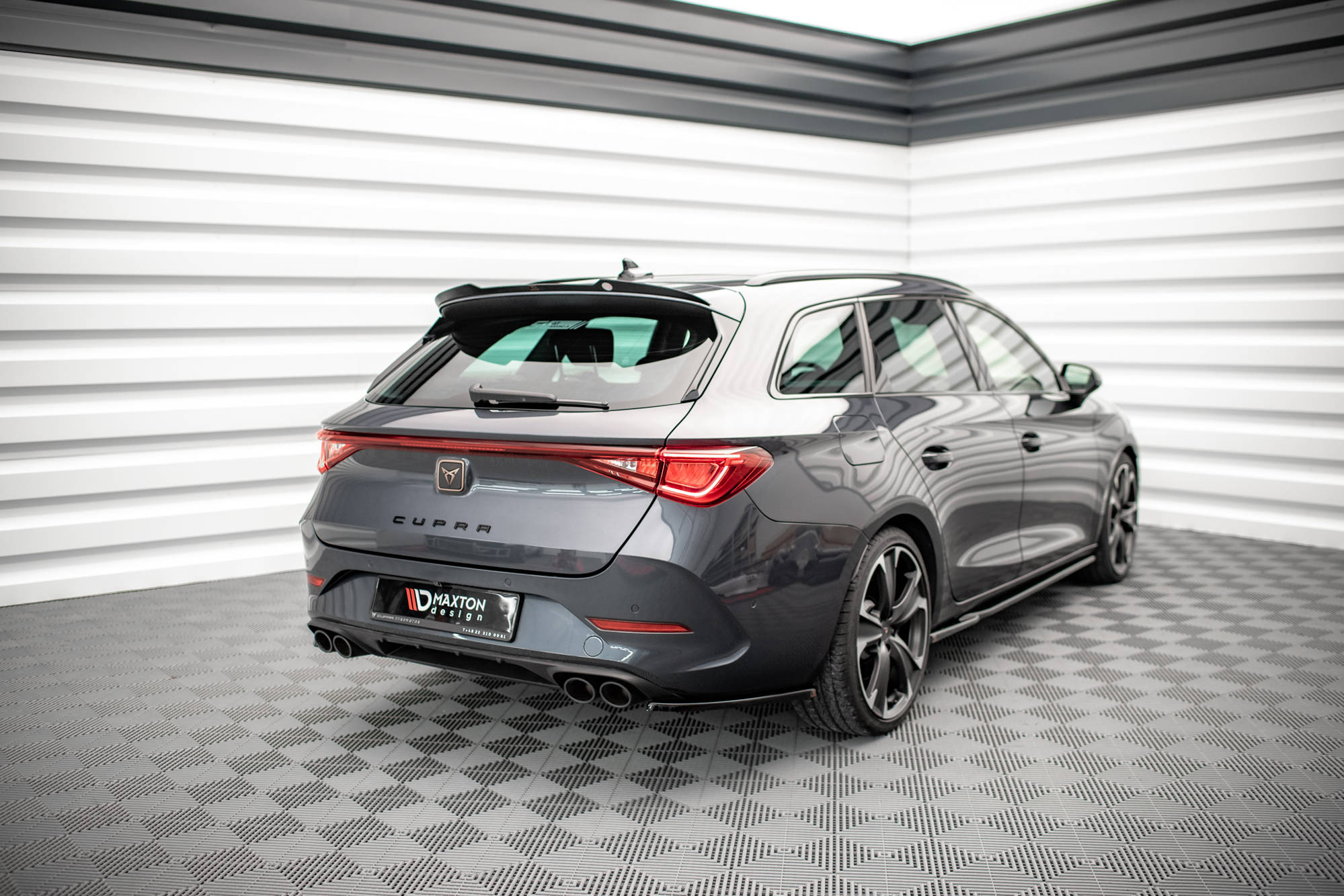 Maxton Design Heck Ansatz Flaps Diffusor V.1 passend für Cupra Leon ST Mk1 Facelift schwarz Hochglanz