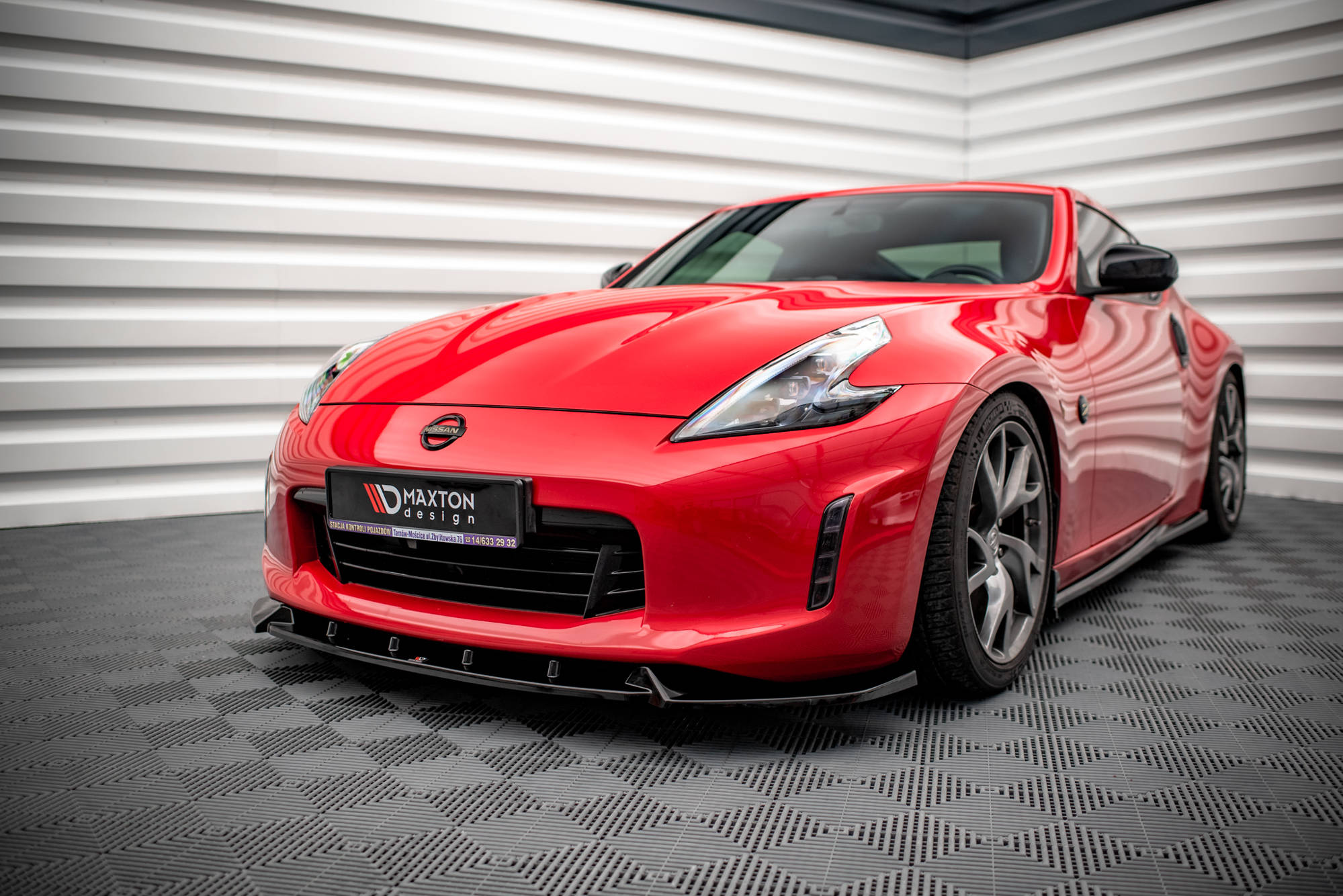 Maxton Design Street+ Spoilerlippe Front Ansatz V.3 passend für Nissan 370Z Facelift schwarz Hochglanz