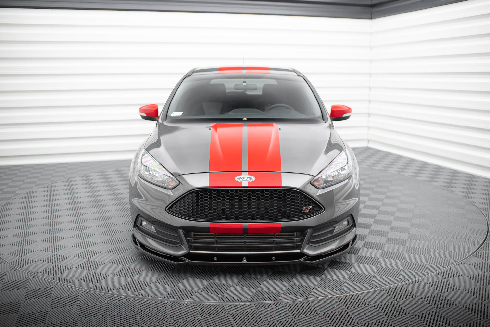 Maxton Design Street+ Spoilerlippe Front Ansatz V.5 passend für Ford Focus ST Mk3 Facelift schwarz Hochglanz