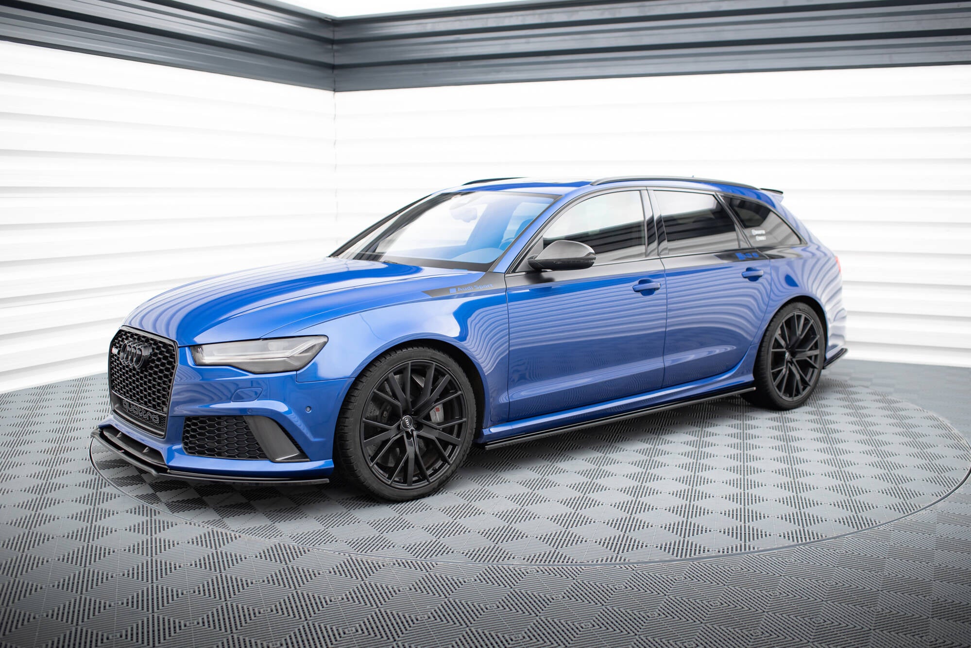 Maxton Design Street+ Seitenschweller Leisten passend für V.1 passend für Audi RS6 C7 / C7 Facelift schwarz Hochglanz