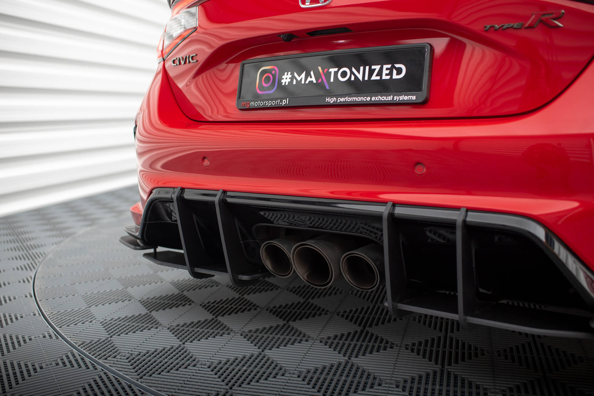 Maxton Design Street Pro Heck Ansatz Flaps Diffusor + Flaps passend für Honda Civic Type-R Mk 11 schwarz Hochglanz