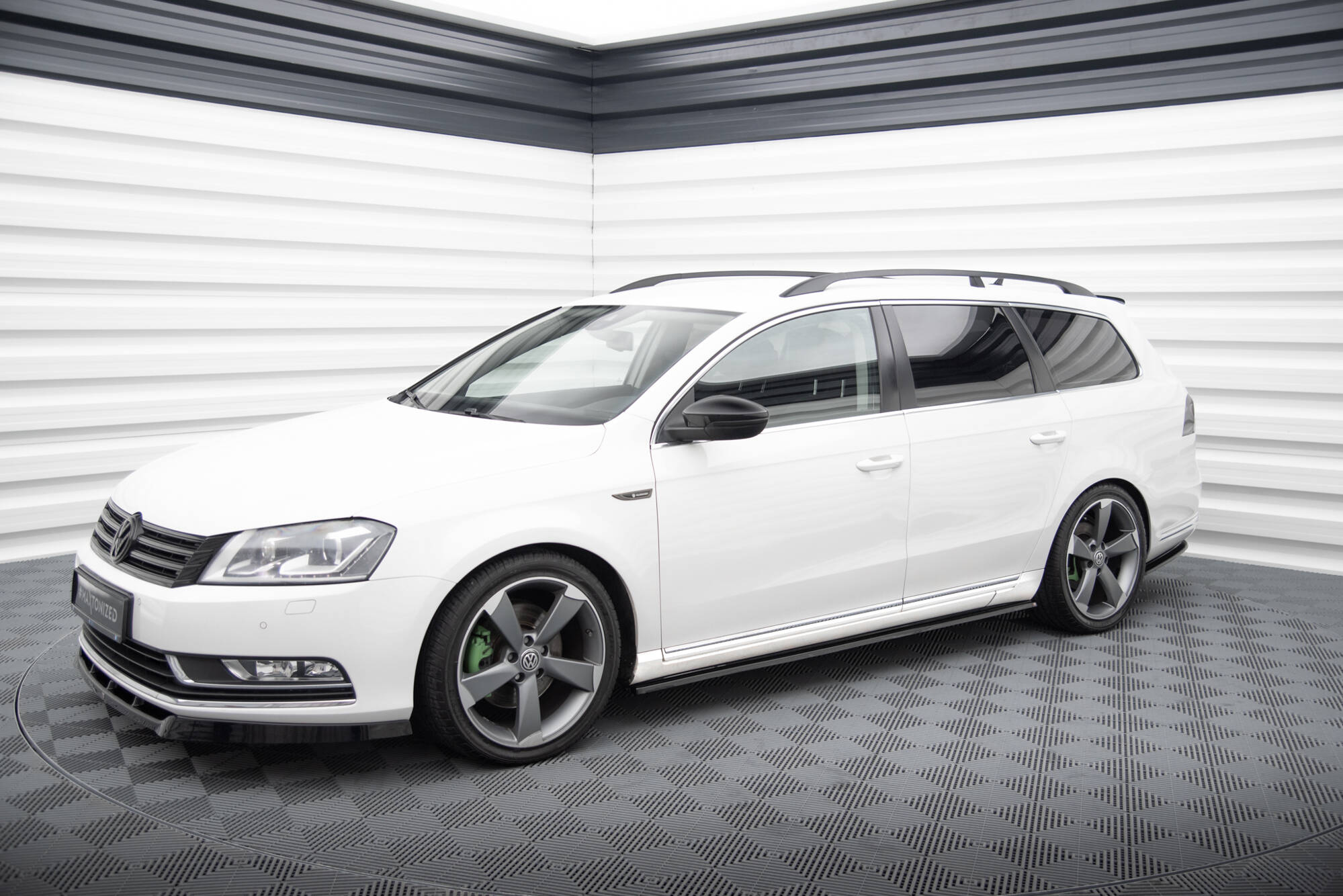 Maxton Design Street+ Seitenschweller Leisten passend für VW Passat B7 schwarz Hochglanz