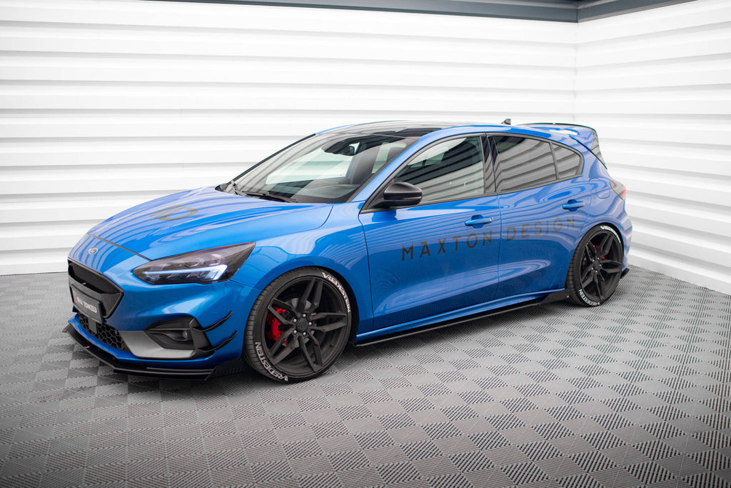 Maxton Design Street Pro Street+ Seitenschweller Leisten + Flaps passend für Ford Focus ST / ST-Line Mk4 schwarz Hochglanz