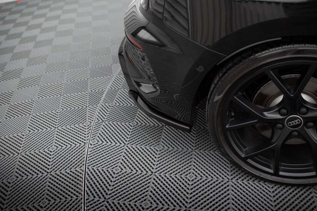 Maxton Design Heck Ansatz Flaps Diffusor V.2 passend für Audi RS3 Sportback 8Y schwarz Hochglanz