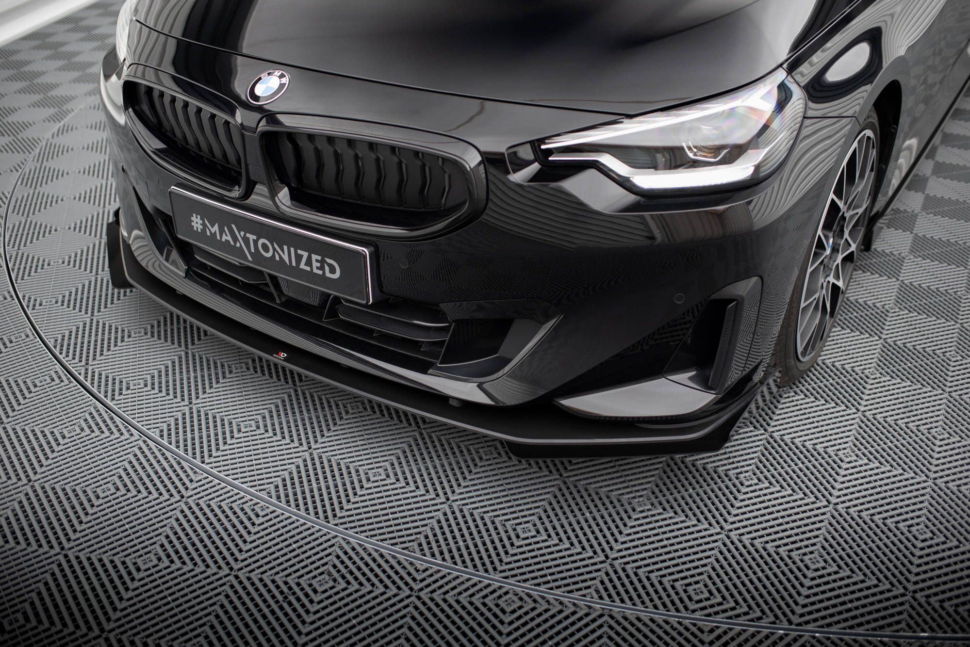 Maxton Design Front Stoßstange Flaps passend für BMW 2 Coupe G42 schwarz Hochglanz