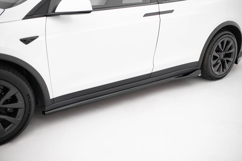 Maxton Design Street+ Seitenschweller Leisten V.2 passend für Tesla Model X Mk1 Facelift schwarz Hochglanz