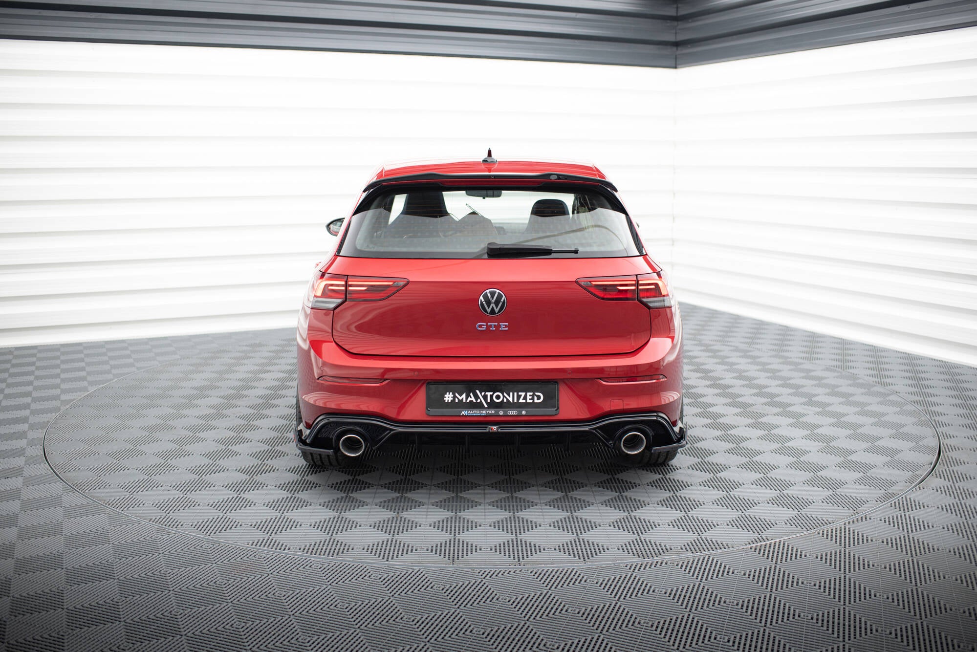 Maxton Design Diffusor Heck Ansatz + Endrohre für VW Golf GTE / R-Line Mk8 / Mk8 Facelift