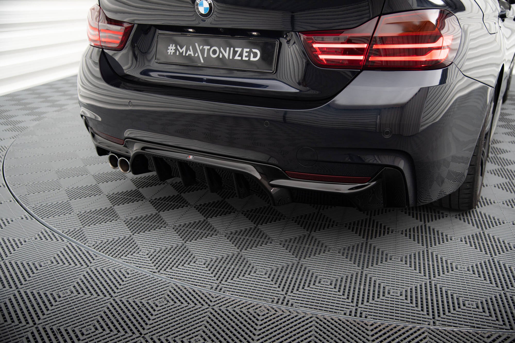 Maxton Design Diffusor Heck Ansatz passend für BMW 4er Coupe / Gran Coupe / Cabrio M-Paket F32 / F36 / F33 (Einzelauspuff li.)