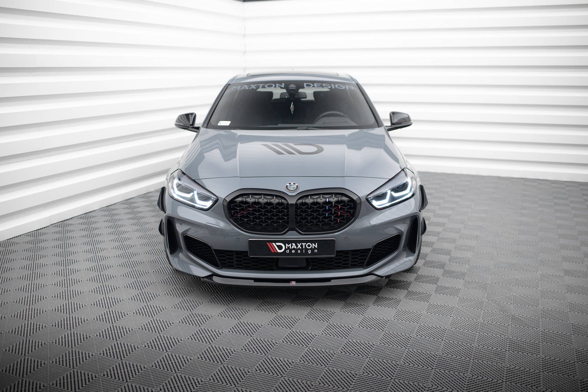 Maxton Design Street+ Spoilerlippe Front Ansatz V.2 passend für BMW 1er M-Paket/ M135i / 128ti F40 schwarz Hochglanz