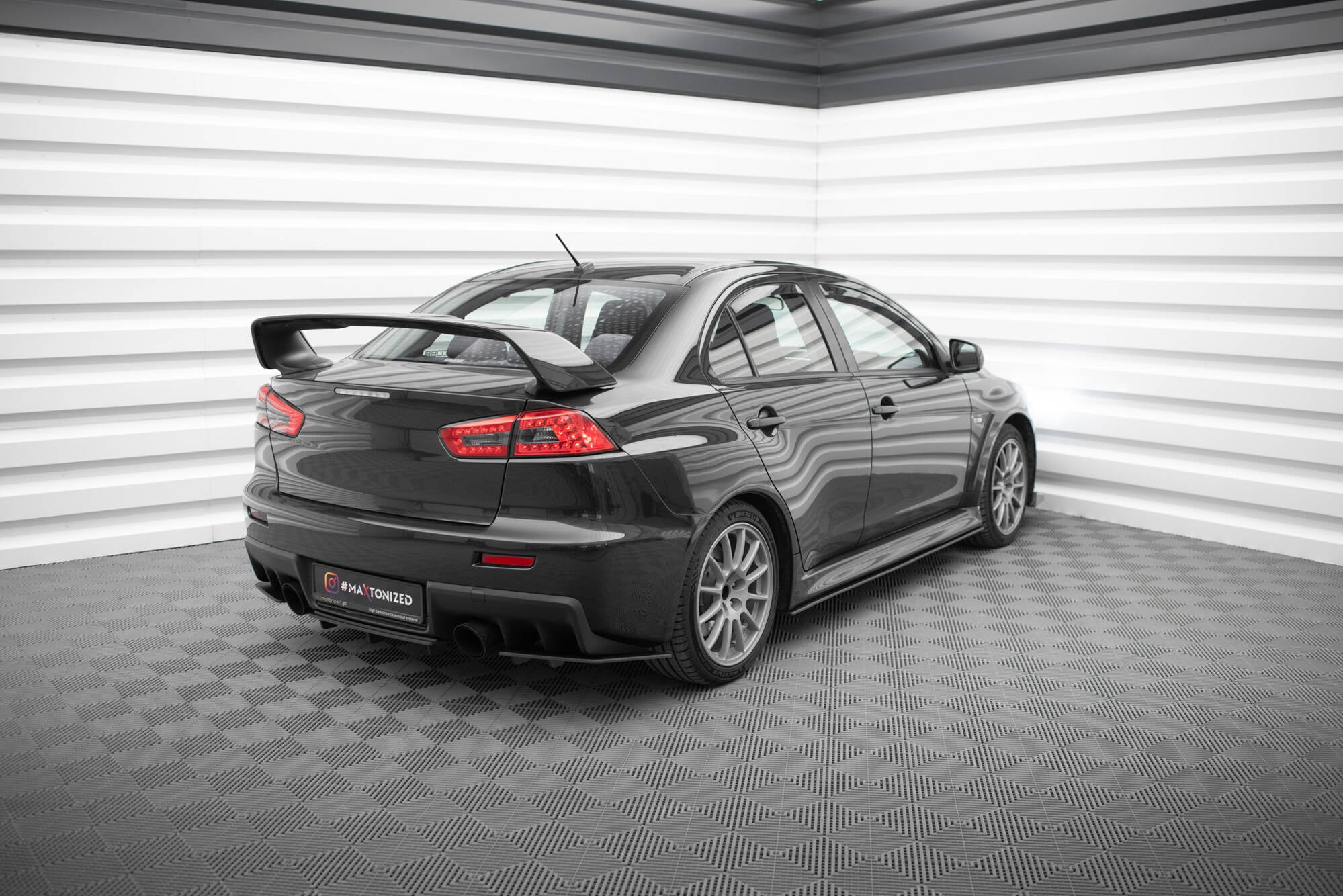 Maxton Design Street Pro Heck Ansatz Flaps Diffusor passend für Mitsubishi Lancer EVO X