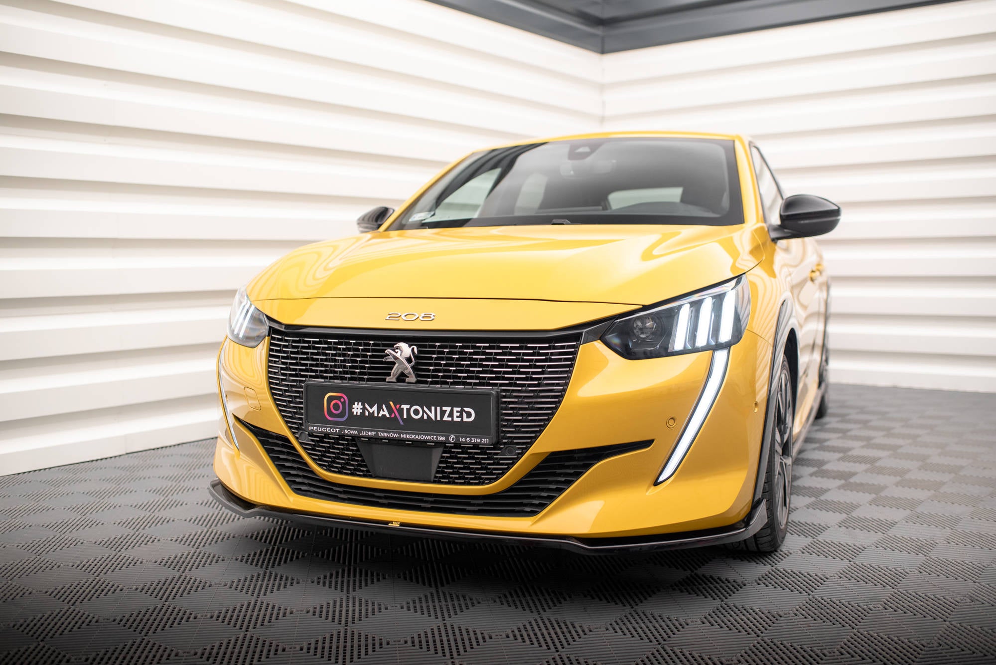 Maxton Design Street+ Spoilerlippe Front Ansatz V.2 passend für Peugeot 208 GT Mk2 schwarz Hochglanz