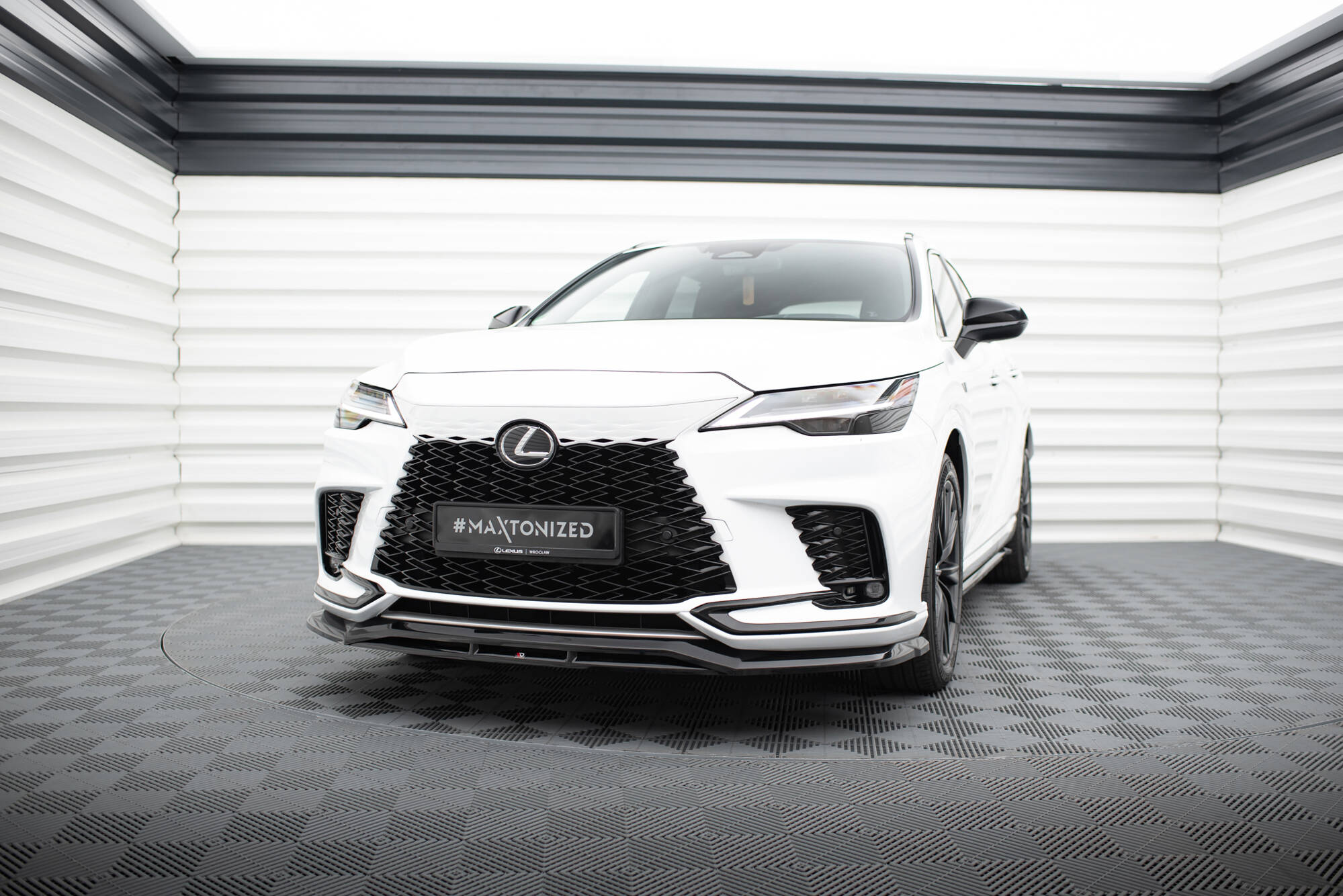Maxton Design Street+ Spoilerlippe Front Ansatz passend für Lexus RX F-Sport Mk5 schwarz Hochglanz