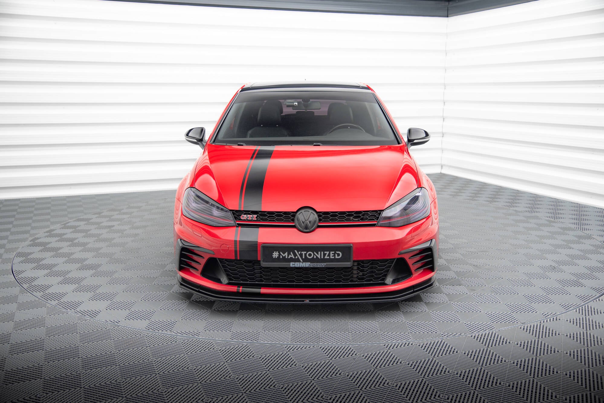 Maxton Design Street+ Spoilerlippe Front Ansatz passend für VW Golf GTI Clubsport Mk7 schwarz Hochglanz