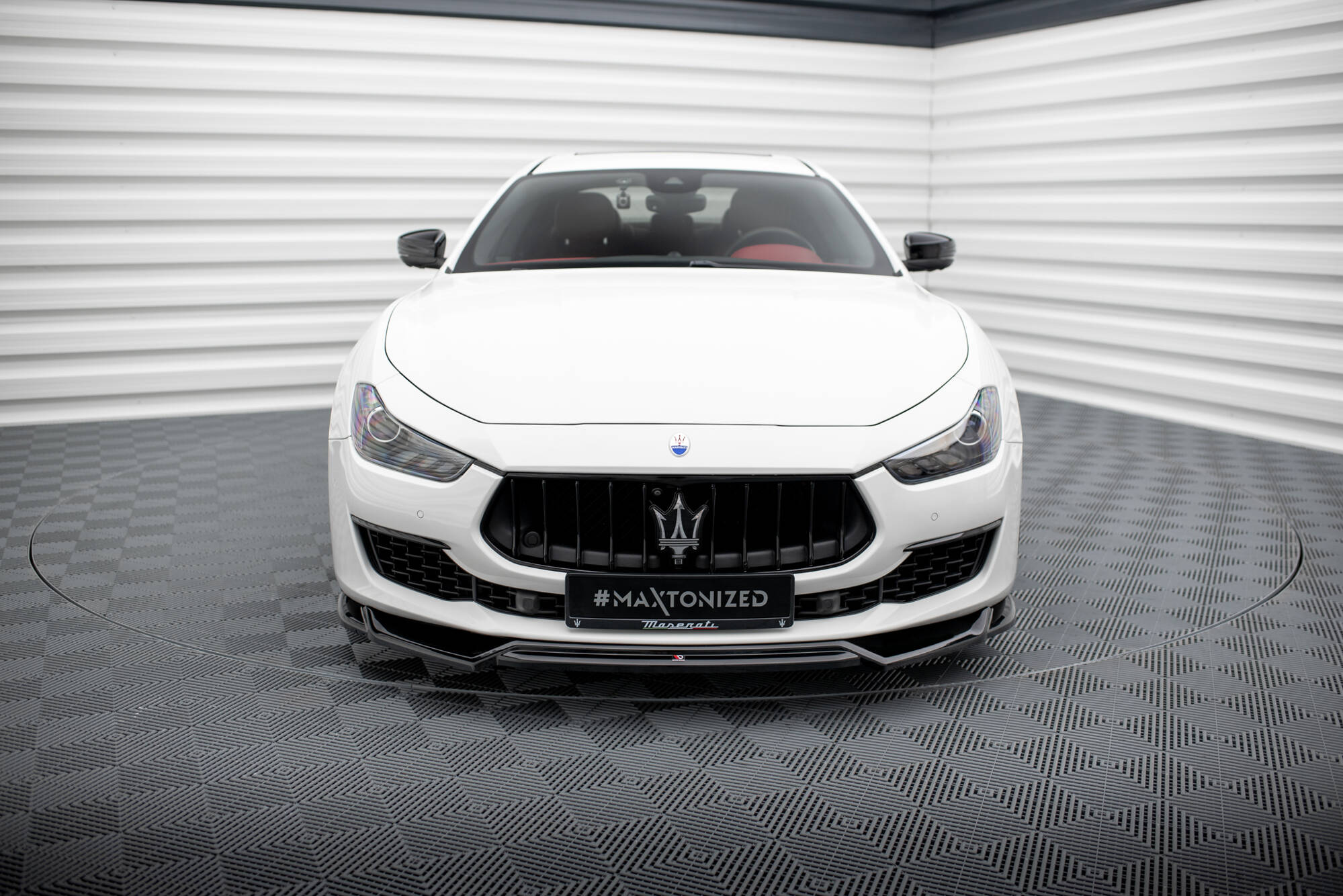 Maxton Design Street+ Spoilerlippe Front Ansatz V.2 passend für Maserati Ghibli Mk3 Facelift schwarz Hochglanz