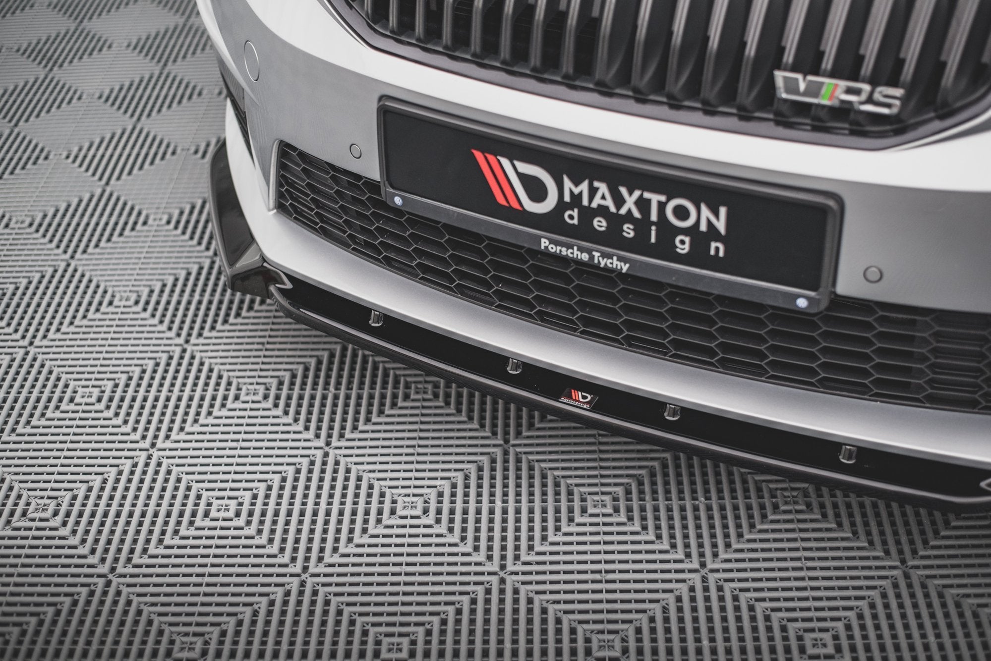 Maxton Design Street+ Spoilerlippe Front Ansatz V.3 passend für Skoda Octavia RS Mk3 schwarz Hochglanz