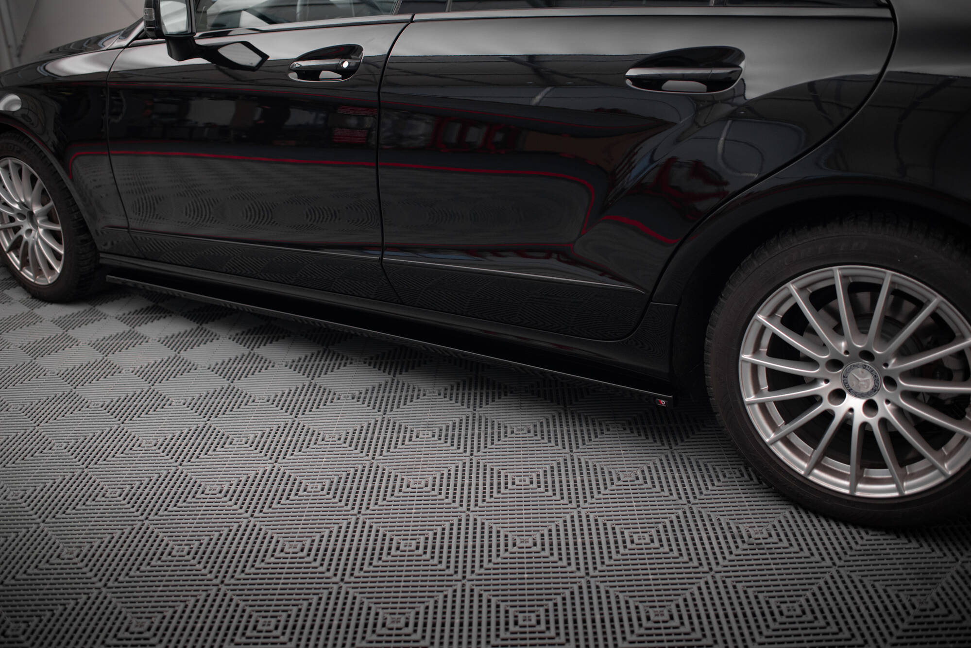 Maxton Design Street+ Seitenschweller Leisten V.2 passend für Mercedes-Benz CLS C218 / C218 Facelift schwarz Hochglanz