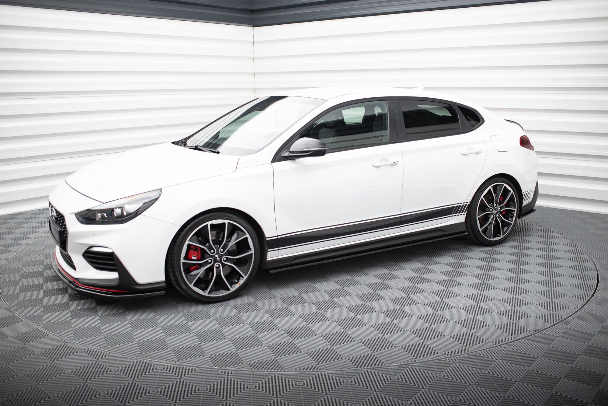 Maxton Design Street+ Seitenschweller Leisten passend für V.1 passend für Hyundai I30 N Mk3 Hatchback / Fastback schwarz Hochglanz